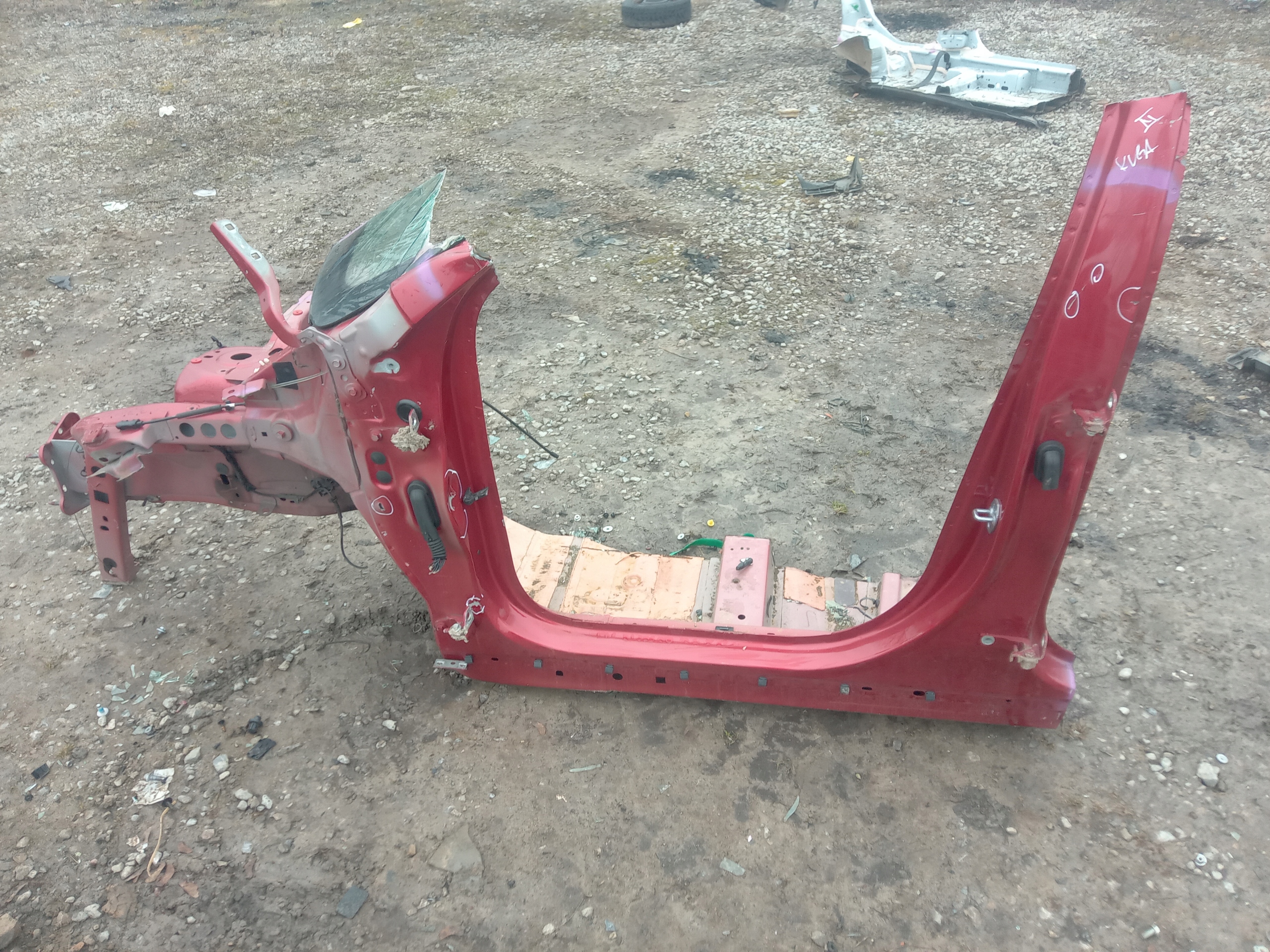 FORD KUGA MK3 ЧВЕРТЬ ЛІВА ПЕРЕДНЯ СТІЙКА 2020-