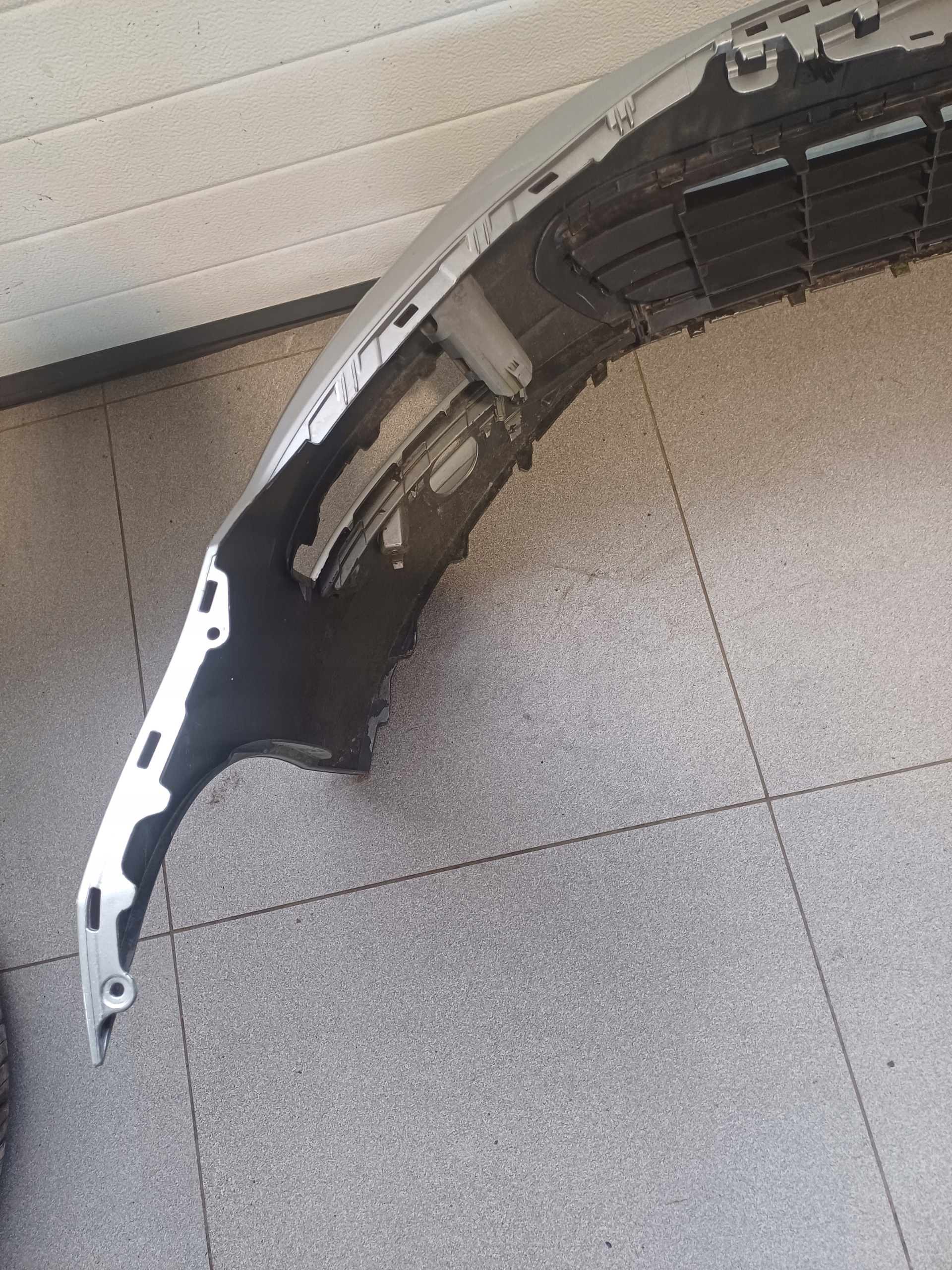nárazník předek přední VW GOLF 7 VII 5G0807221 4 X PDC