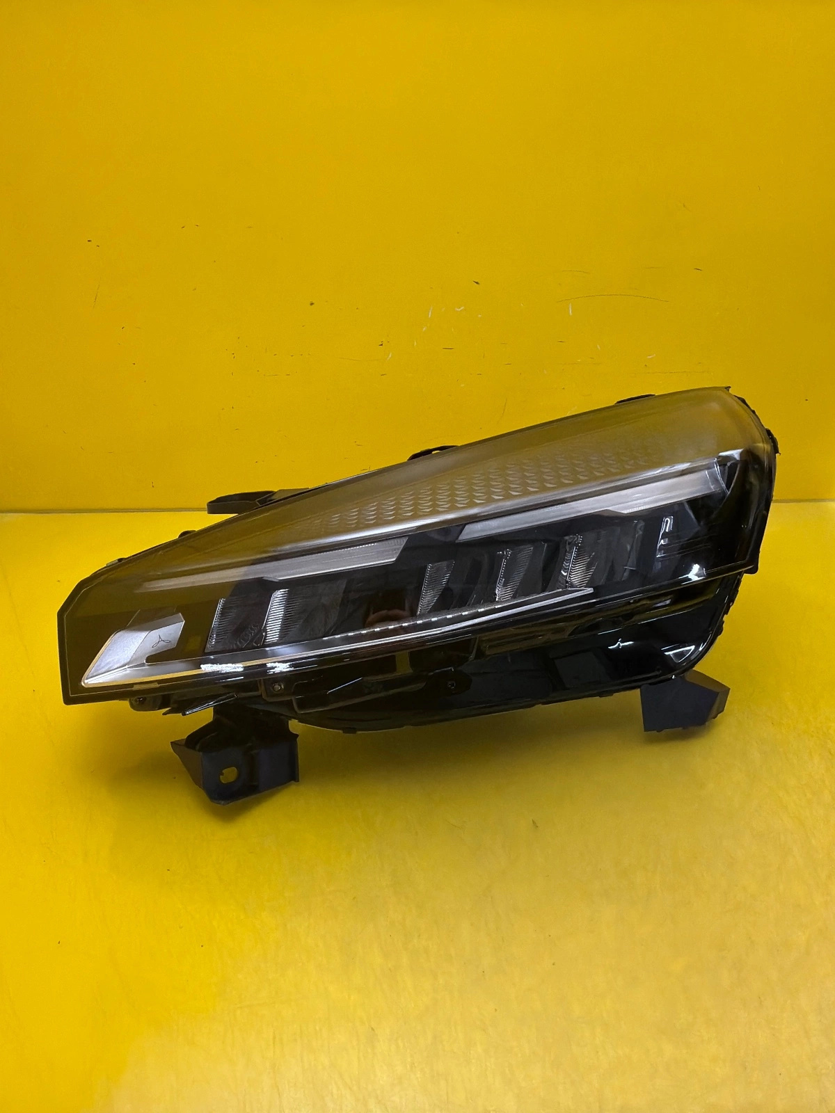 light left Renault Clio 5 V Lift Full Led 260600149R
