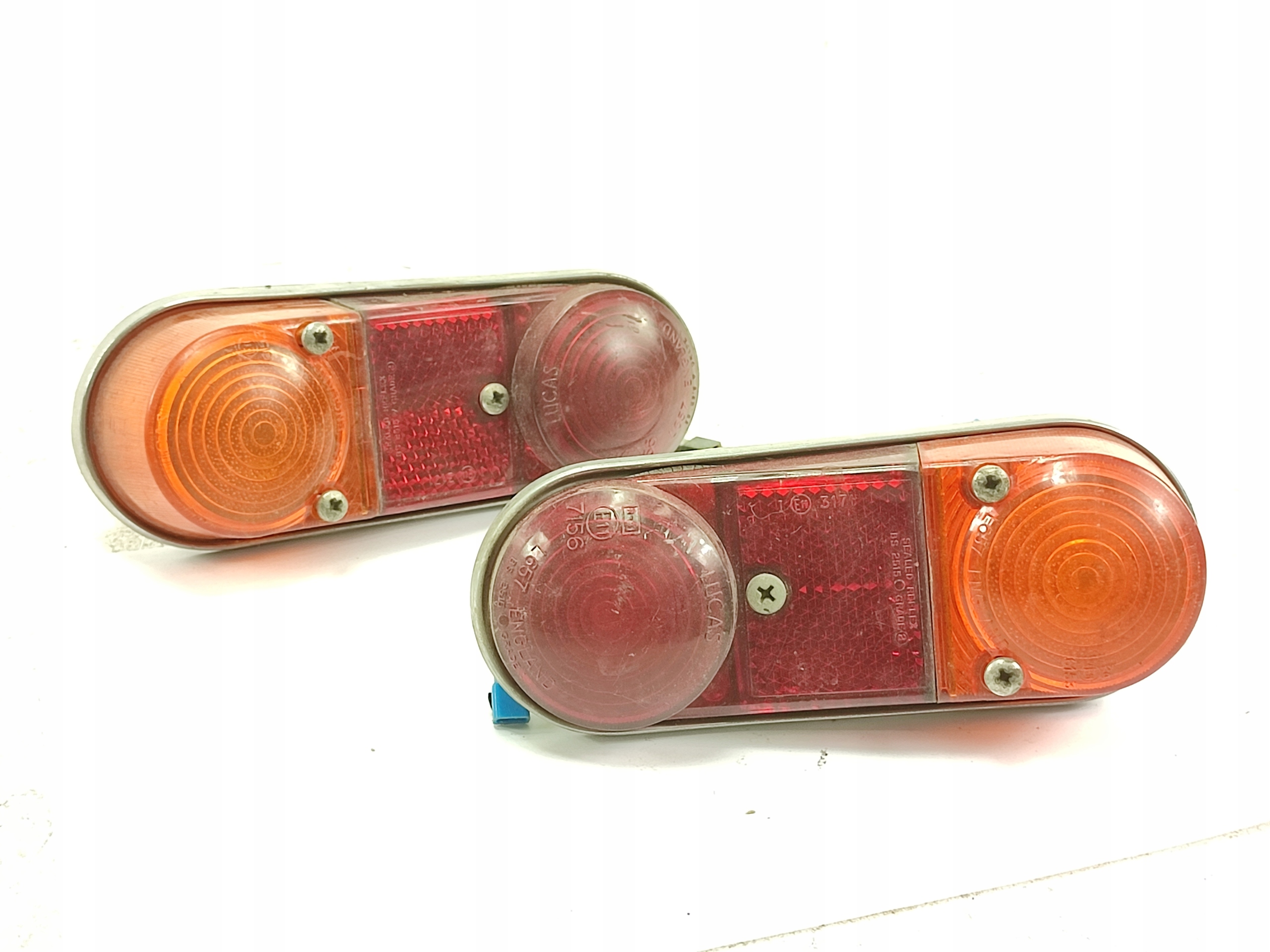 light left + right rear part LUCAS - AUSTIN MINI VAN TRAVELLER / L657