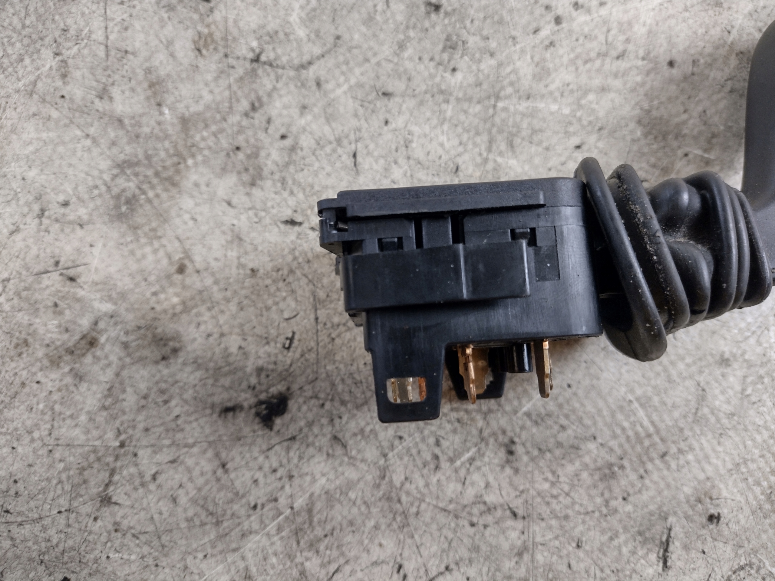 Manetka Indicateurs de direction Opel Zafira A 90560990