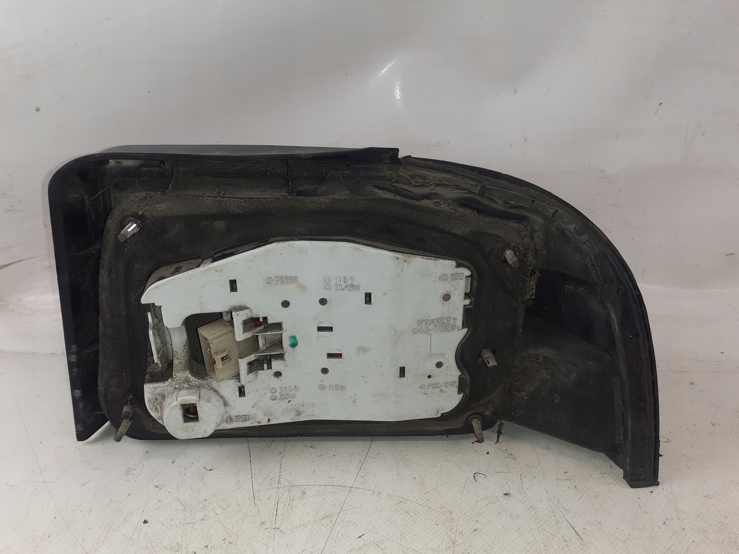 Mazda 626 III Coupe light rear left