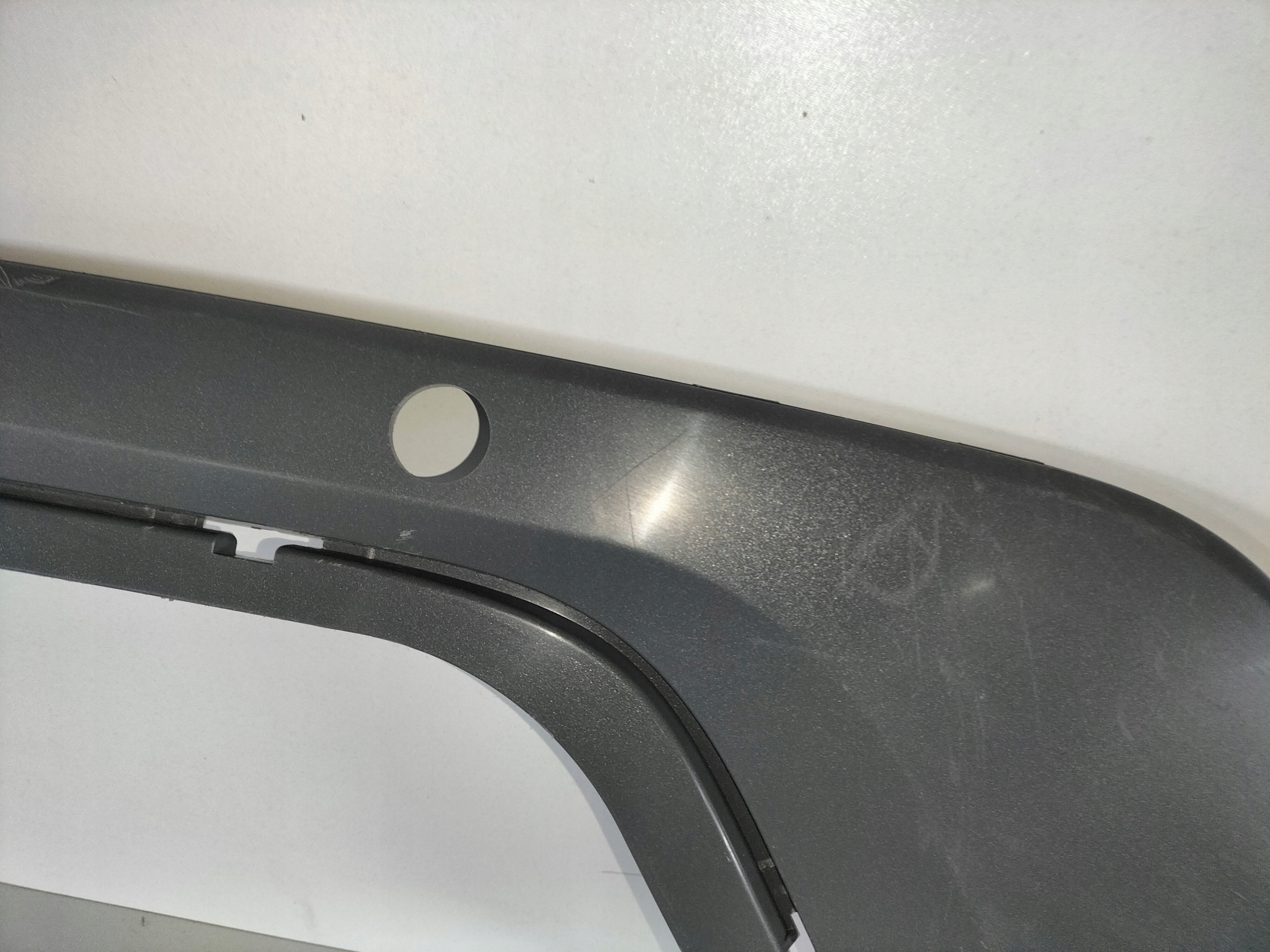 spoiler moulding rear part RANGE ROVER EVOQUE II 19