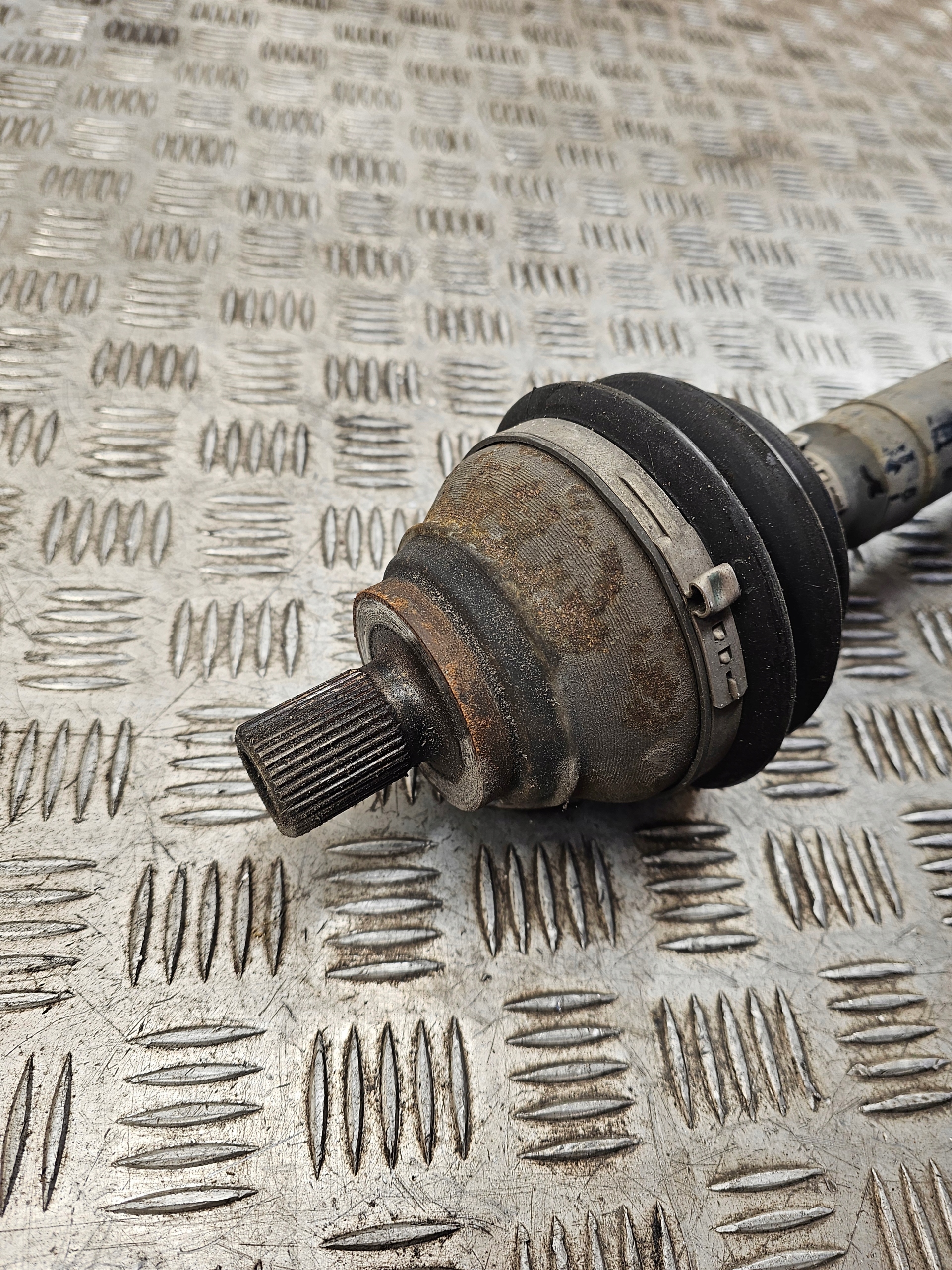 poloos pravý předek VW CADDY 2K0407272E