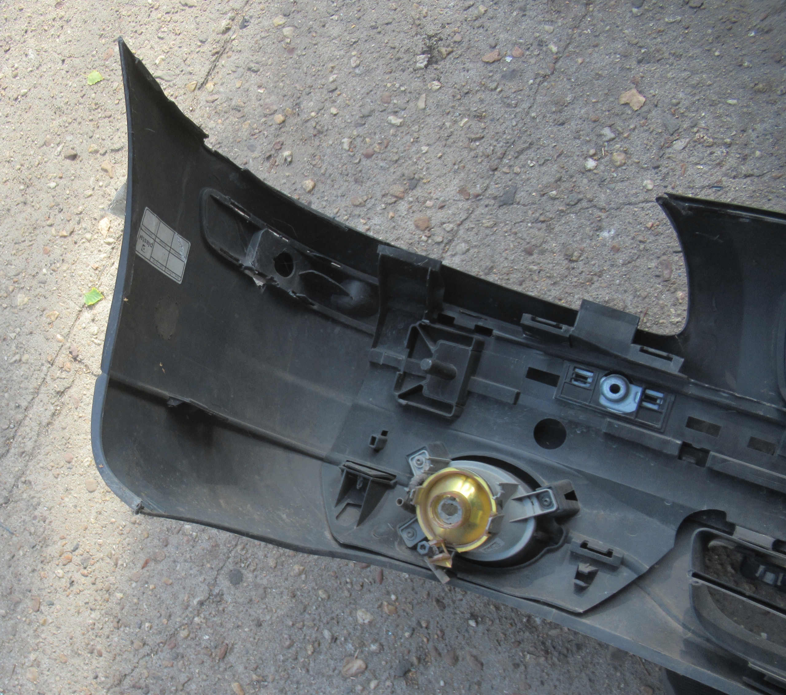 VOLVO S60 04R bumper grille front 452-46
