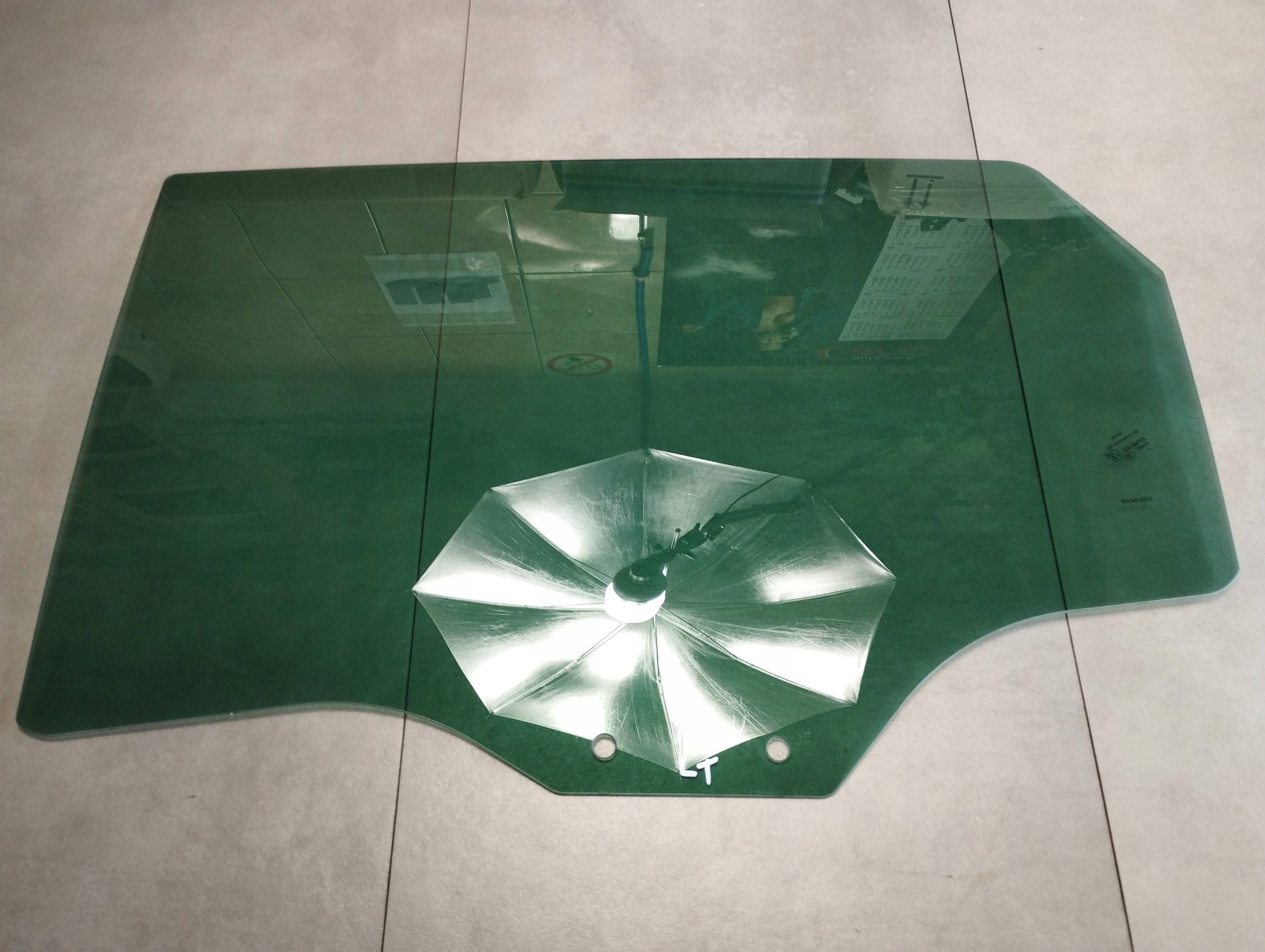 Seat Leon IV 2024 window left rear part 5FA845025E