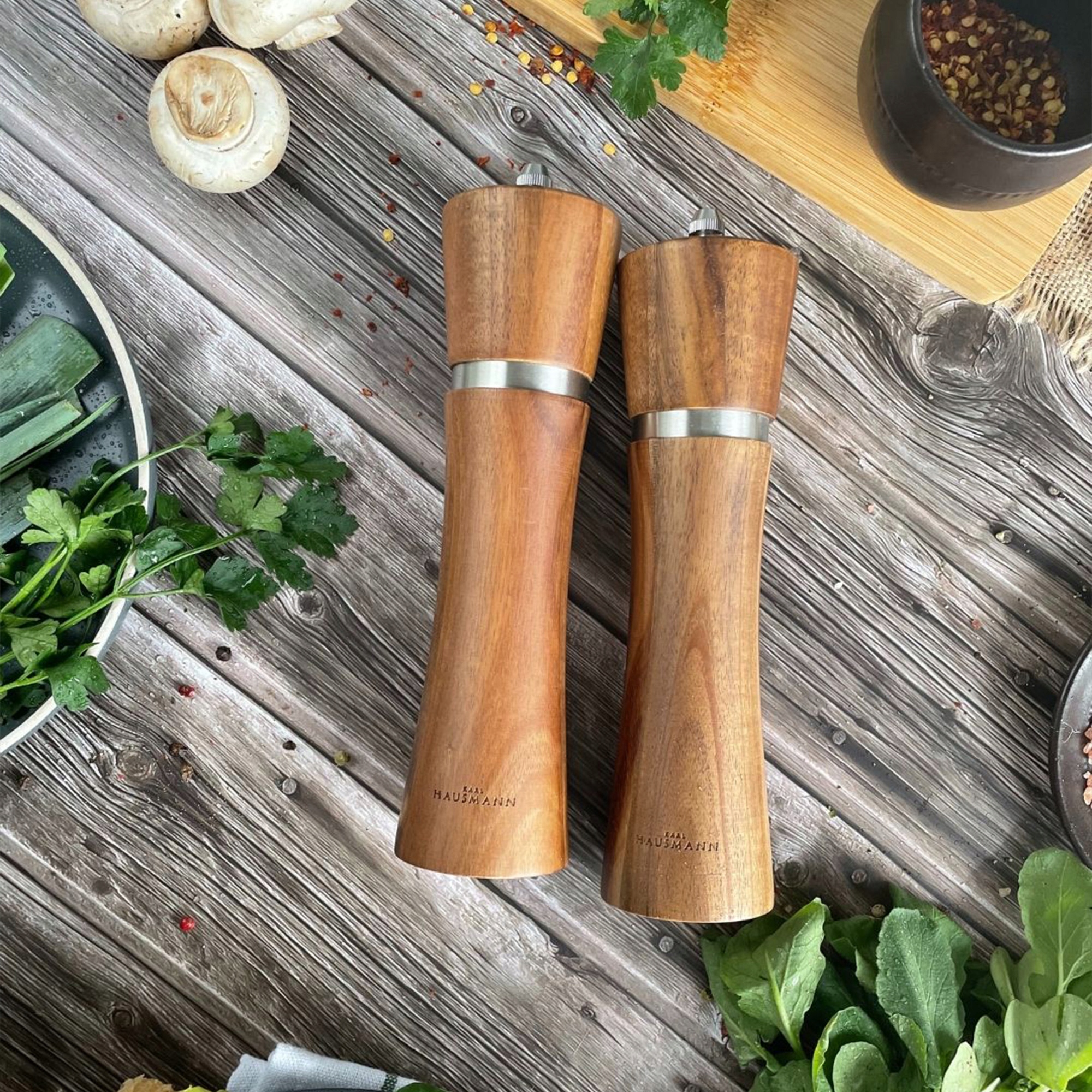 ZESTAW RĘCZNYCH MŁYNKÓW DO MIELENIA SOLI PIEPRZU PRZYPRAW DREWNIANE