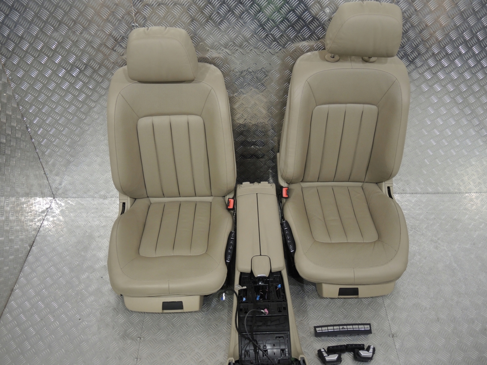 СИДЕНЬЯ SKORA MERCEDES W218 КЛС ВЕНТИЛИРУЕМЫЕ ПУЛЬС