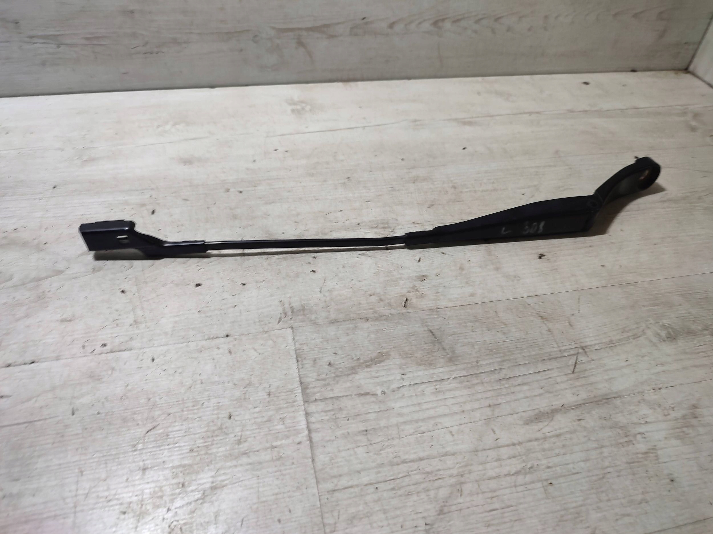 Peugeot 308 2019 front left wiper arm windows przedniej