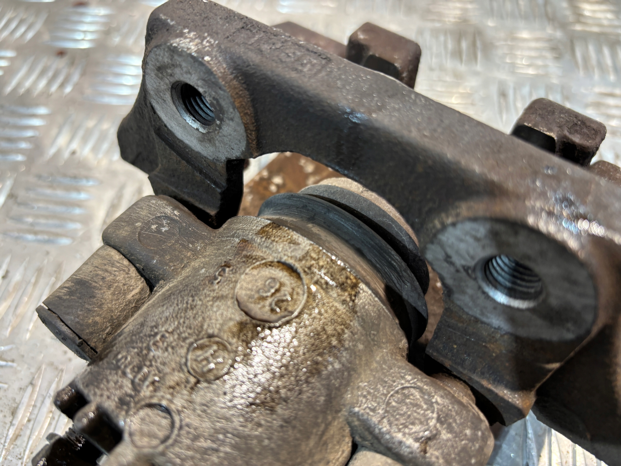 caliper brake left rear part BMW E60 2,0D