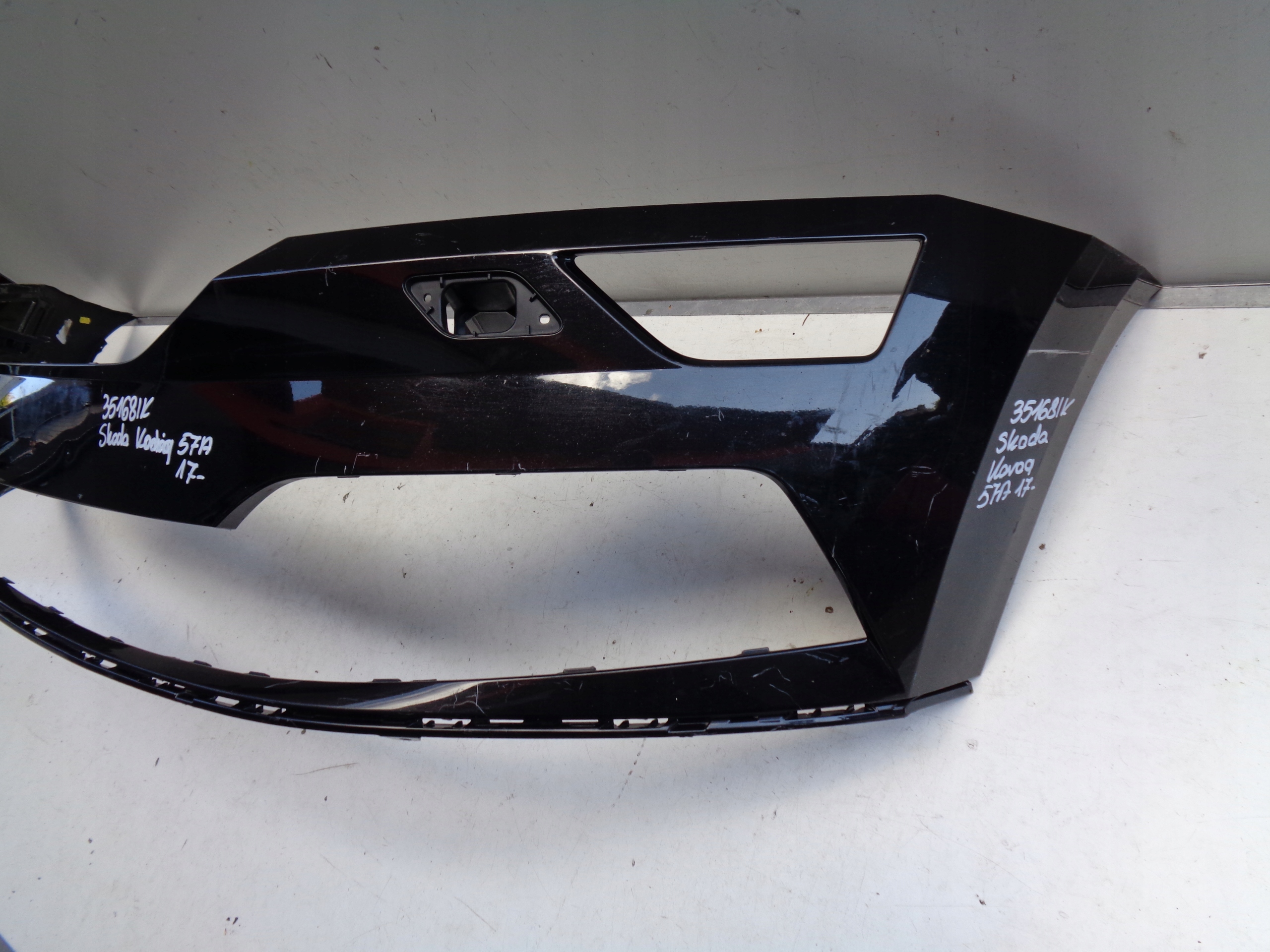 ZDERZAK PRZEDNI SKODA KAROQ 57A 17- NR 35168 Strona zabudowy przód