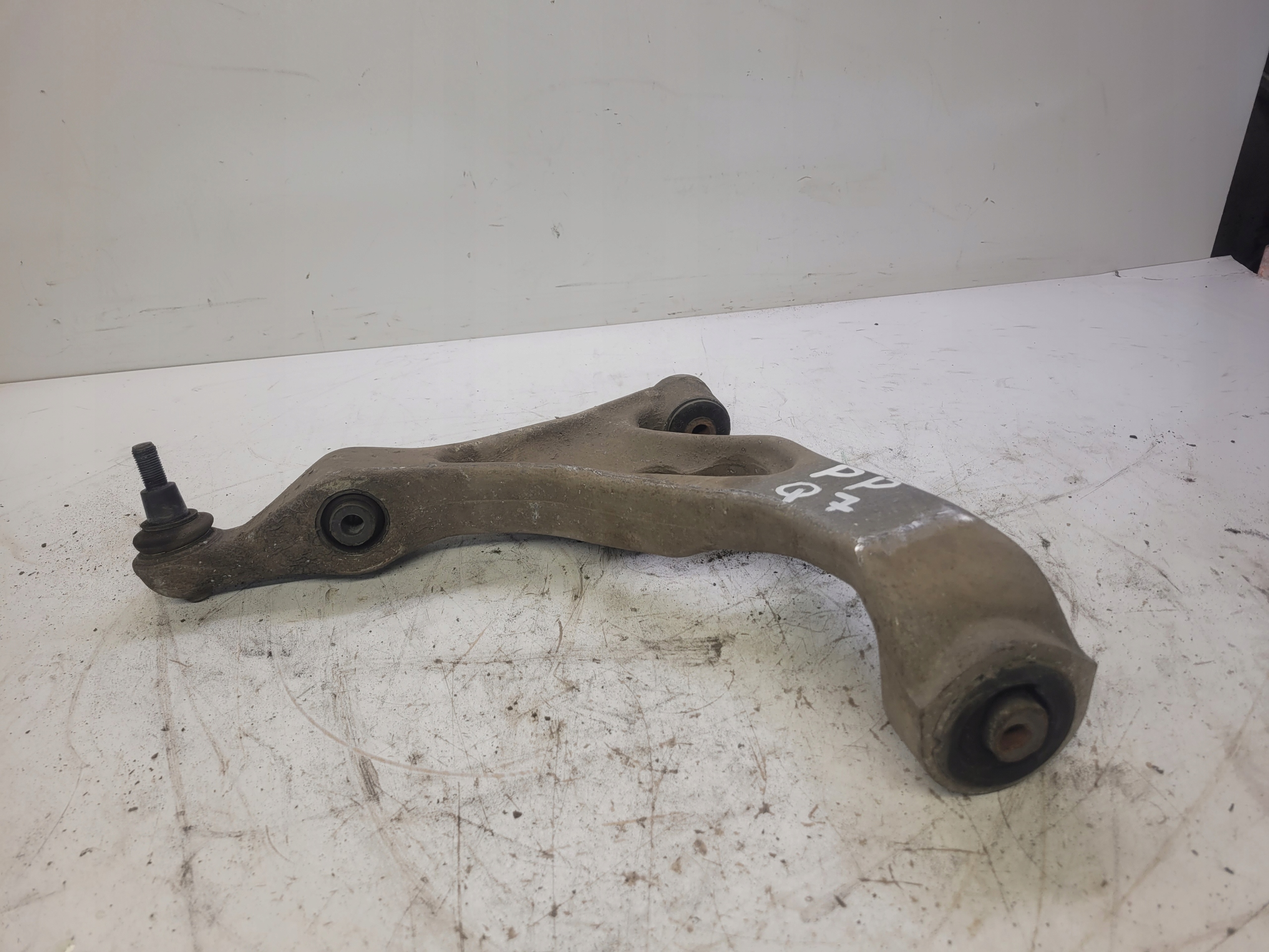 arm right front AUDI Q7 4L VW TOUAREG 7L0