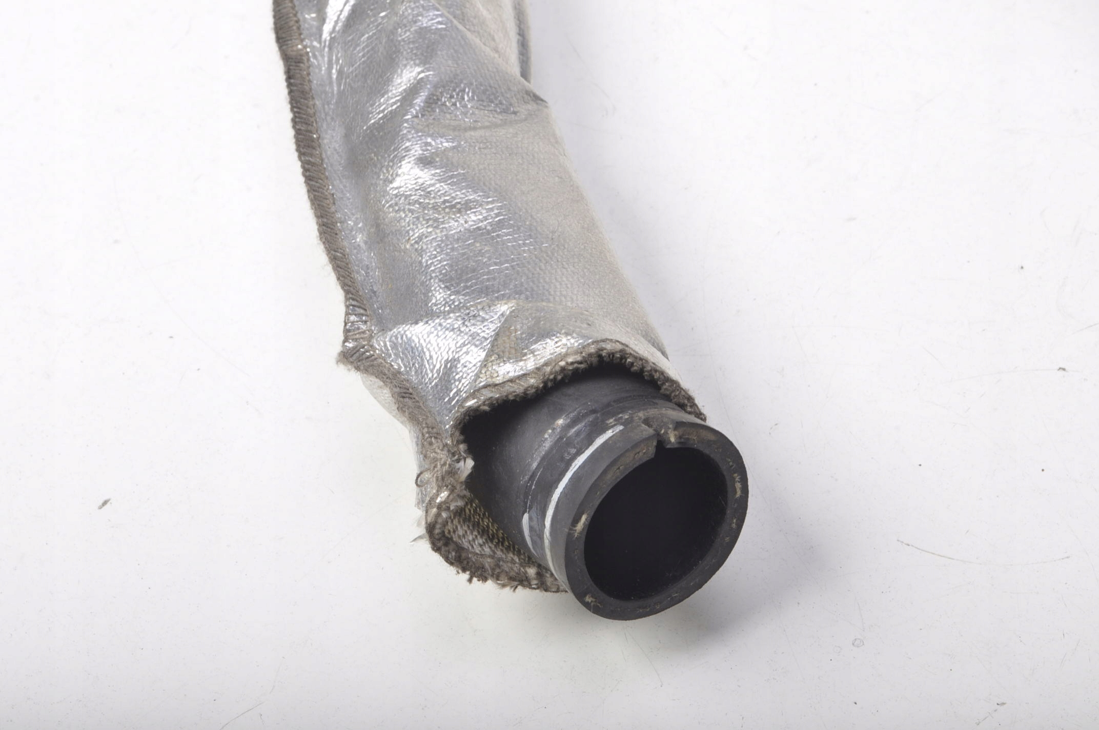 MP4 SPIDER 3.8 RURA WLEWU PALIWA J30R11AET1 Typ samochodu Samochody osobowe