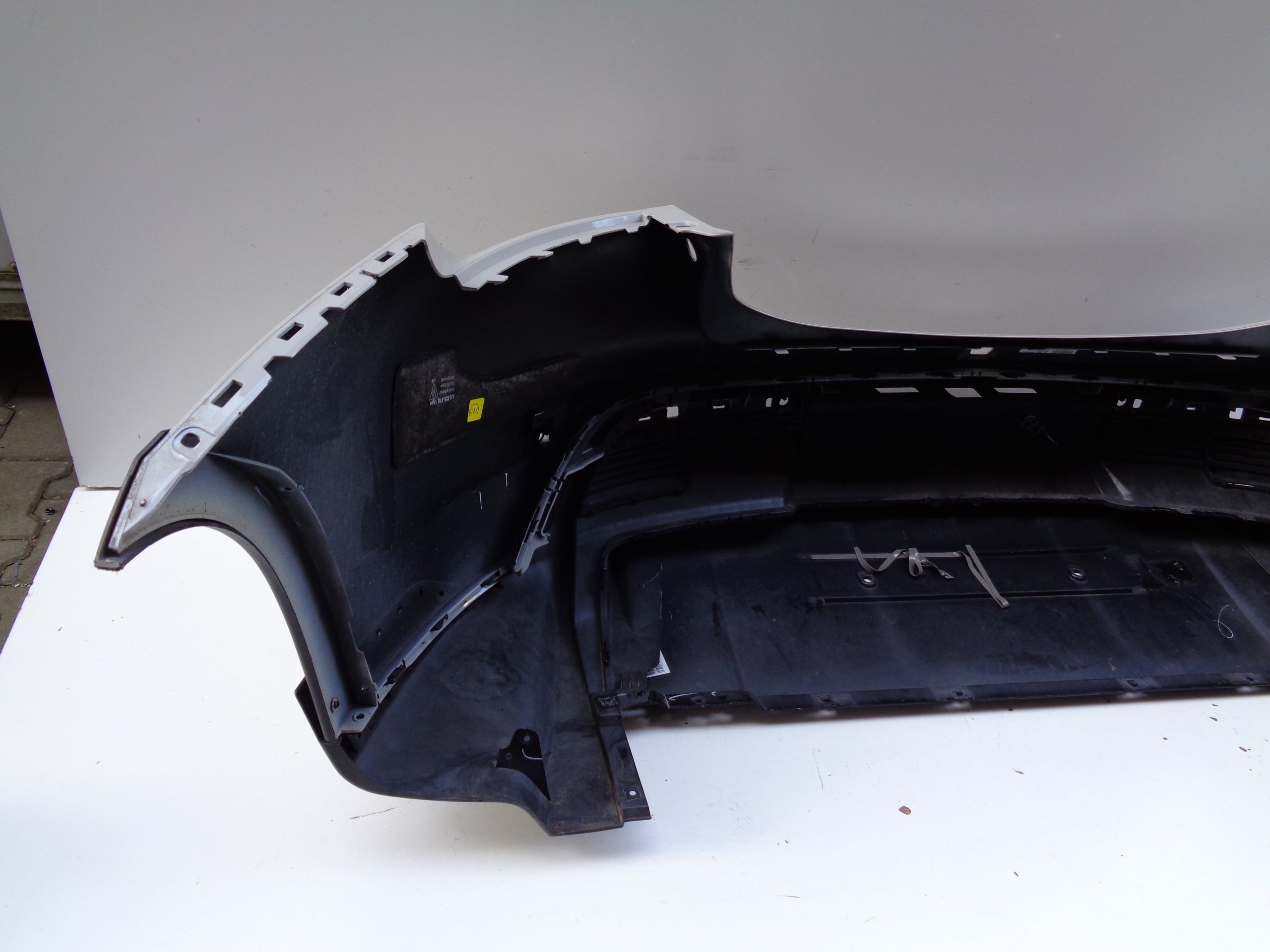 bumper rear PORSCHE TAYCAN 9J 9J0 23- NR 51758