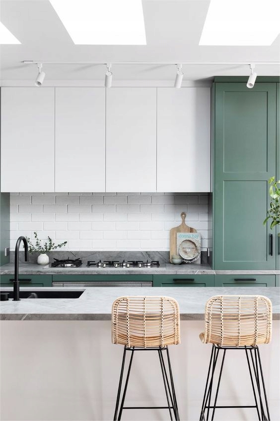 Reflektor szynowy LED lampa na żarówkę GU10 Długość 2 m