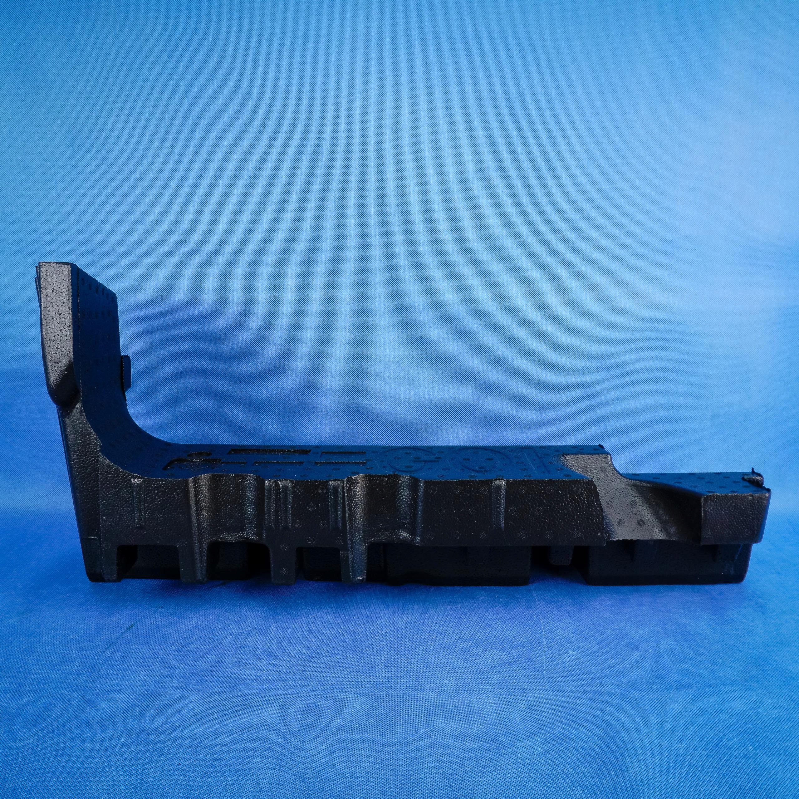 polystirene boot BMW X3 G01 51477396592 7396592
