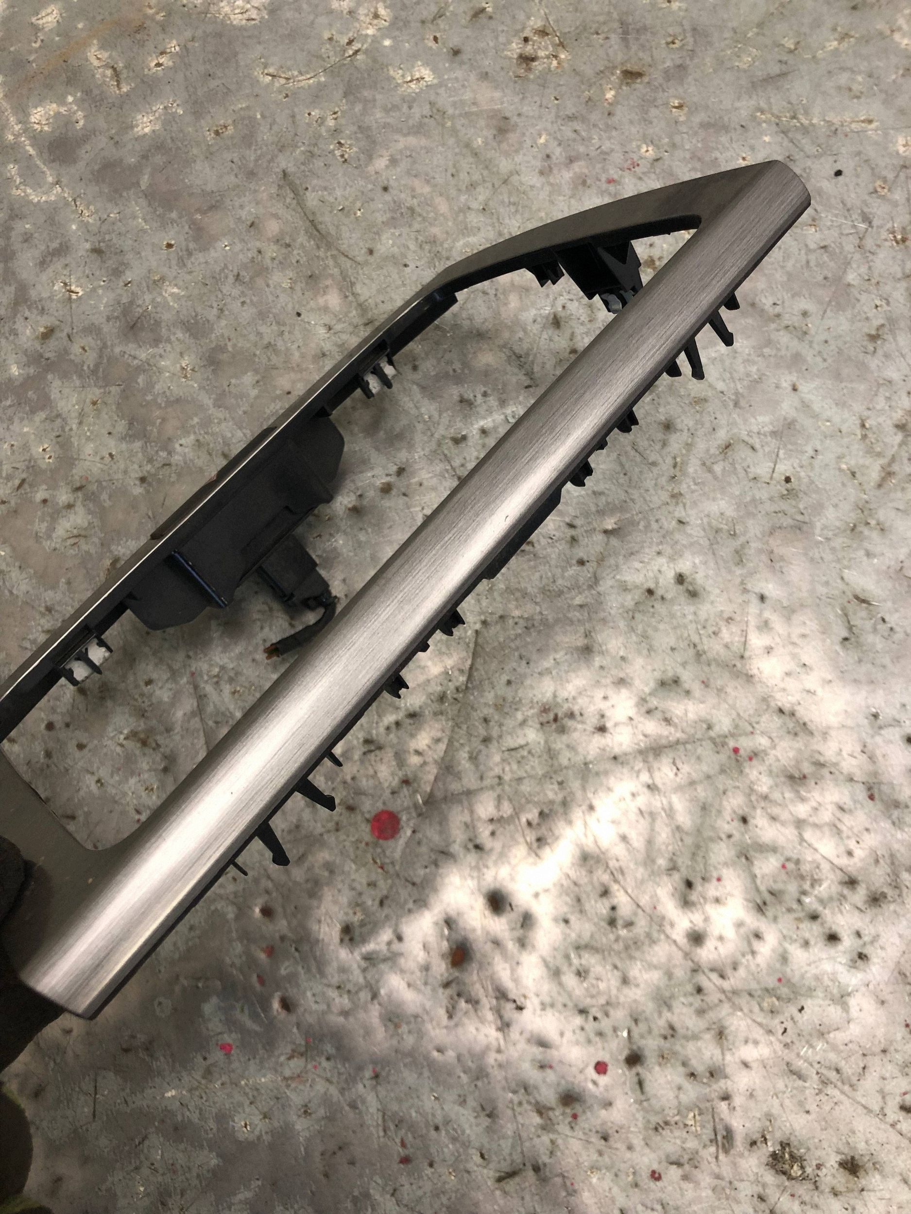 frame DEKOR RADIA VW PASSAT B7 3AA858069H