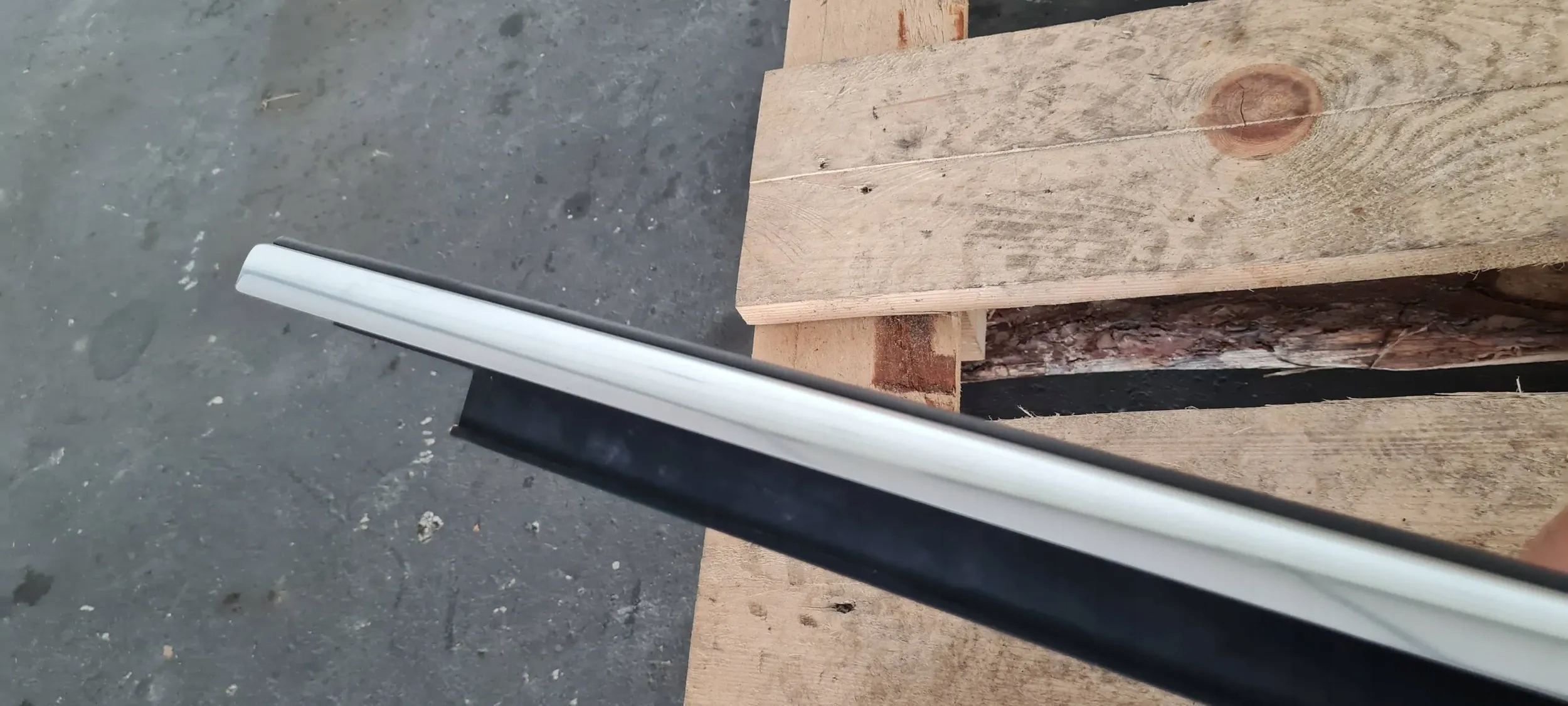 Q5 8R moulding door dust right right front CHROM 8R0853284F