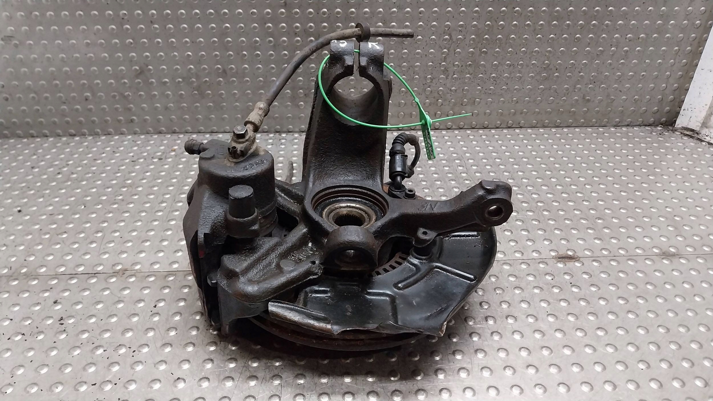 Mozzo FUSELLO Destra Anteriore 1J0407256N VW GOLF IV A3 8L OCTAVIA e LEON e 1.6B