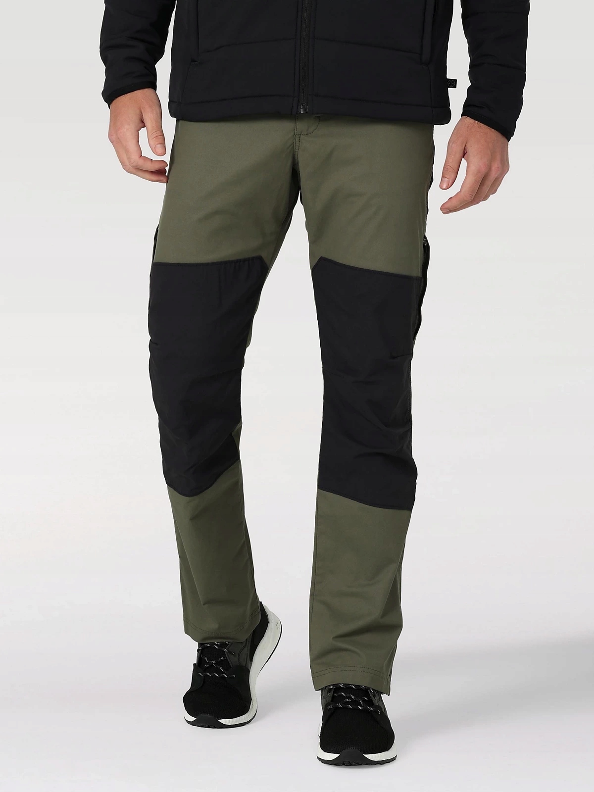 Męskie spodnie proste Wrangler Softshell Pant Olive WC3TAWX45 32/32