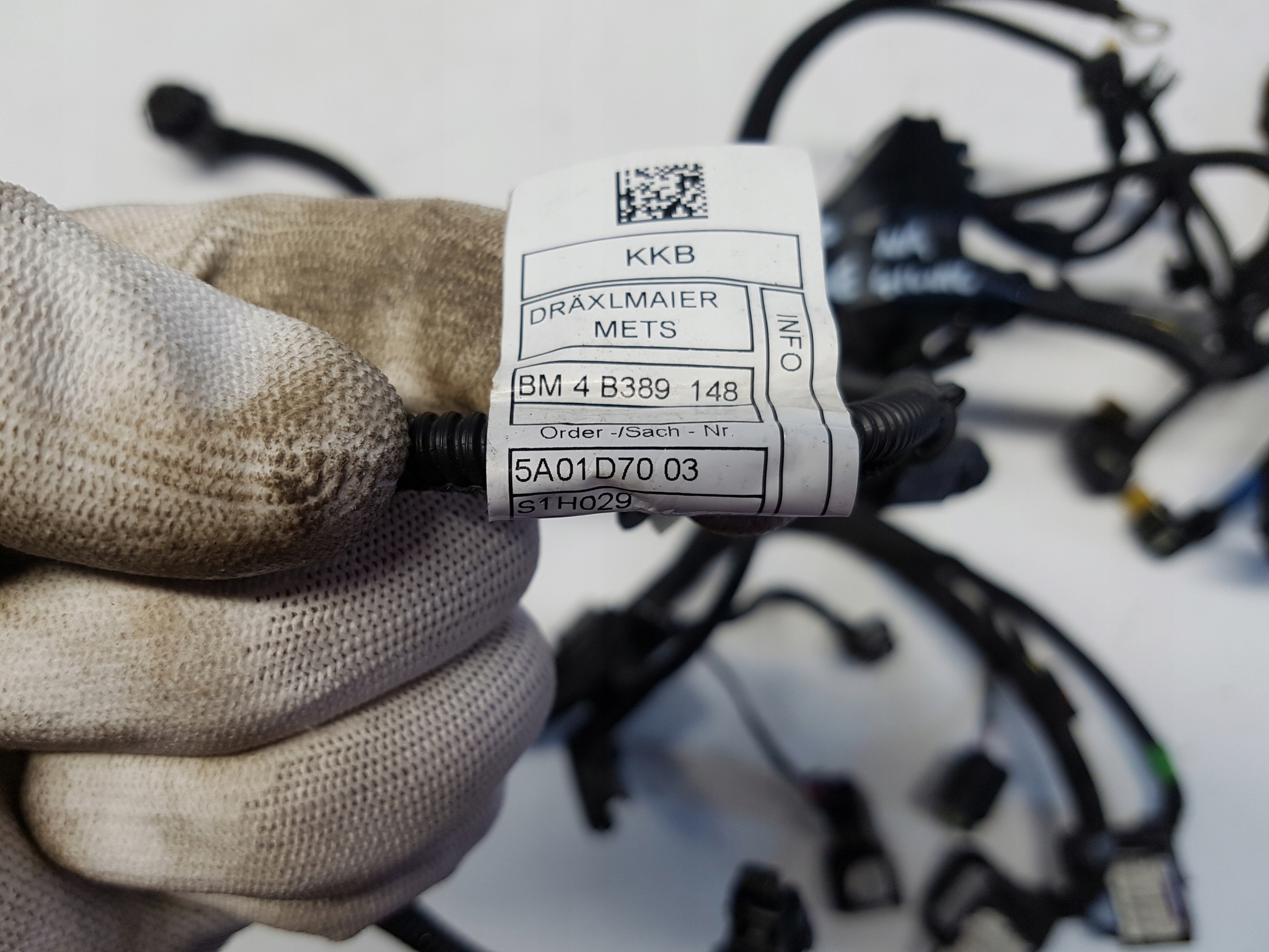 BMW G20 330e 2.0i M4 bundle wiring for engine
