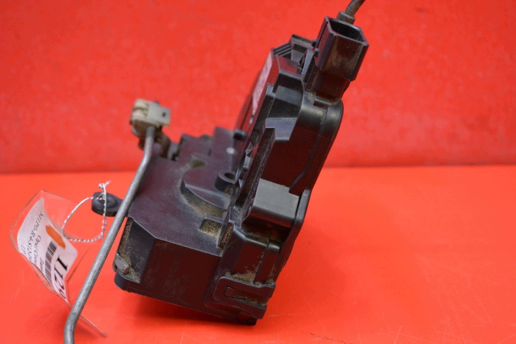 lock door left front front EU 13258270ED OPEL CORSA D 06-11
