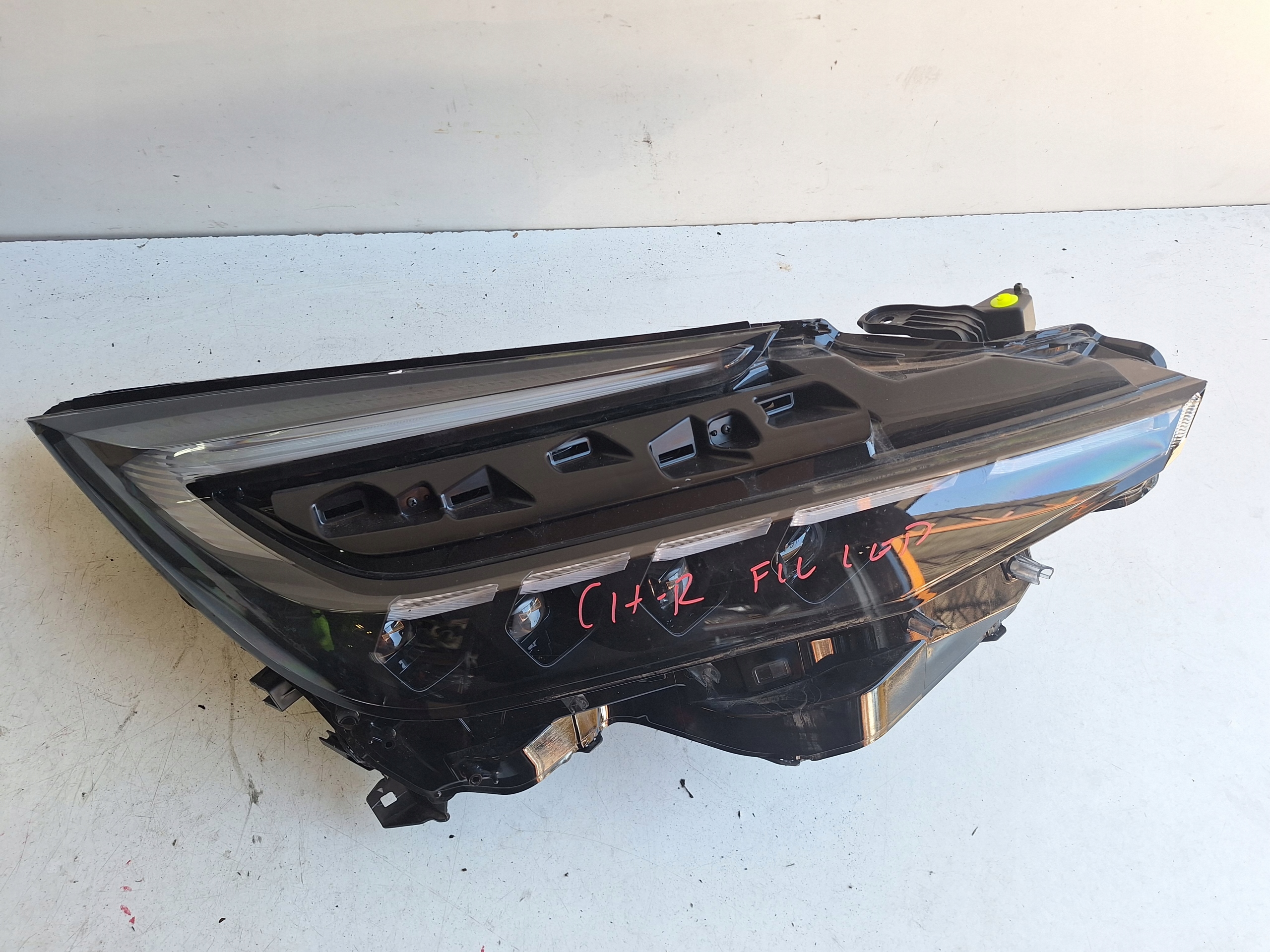 TOYOTA CH-R II 23-> light right FULL LED EU 55R