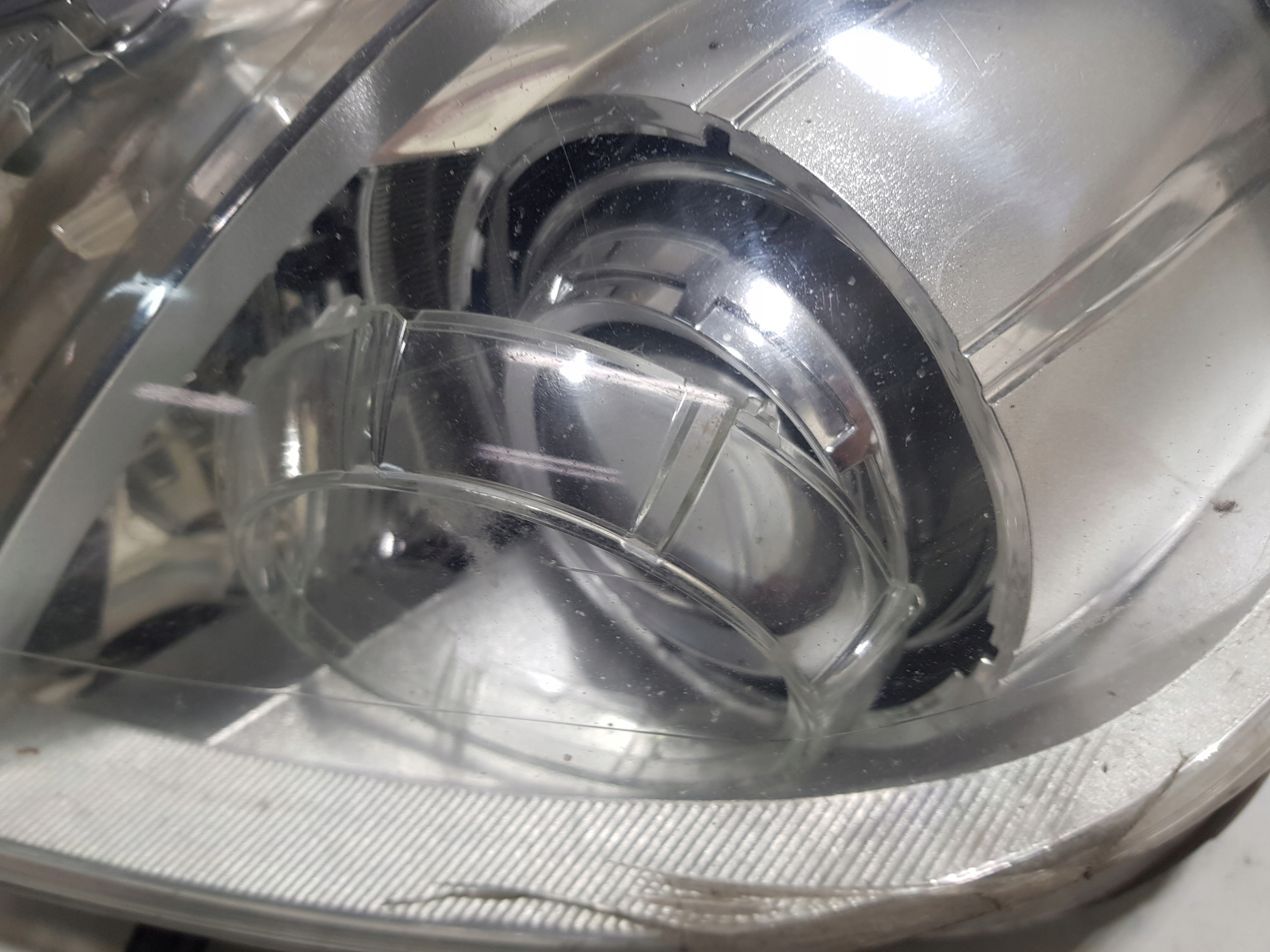 light XENON BI-XENON left front MERCEDES W207 C207