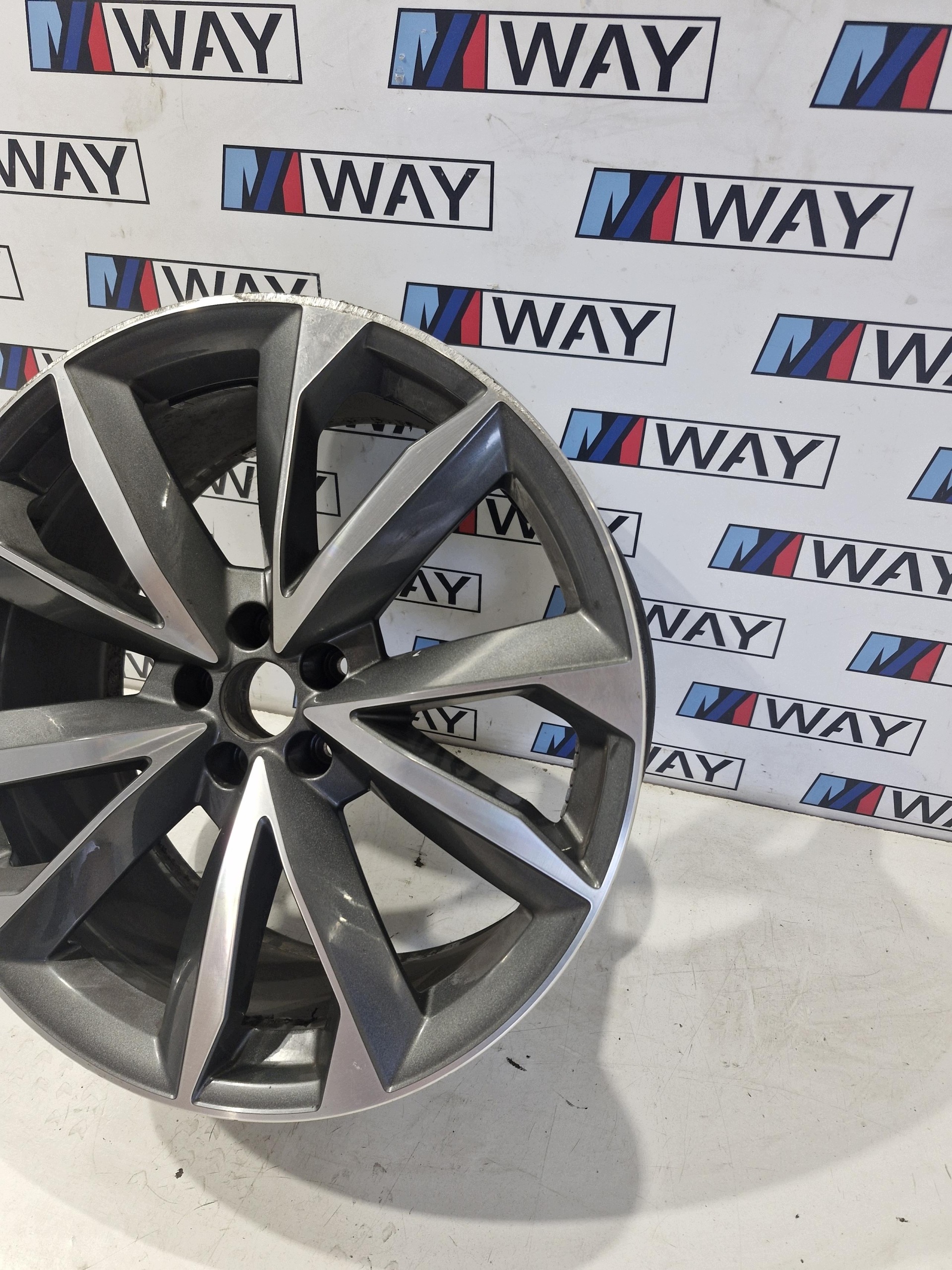 4M0601025BP disk AUDI Q7 SQ7 9,5JX21 5X112 ET 31