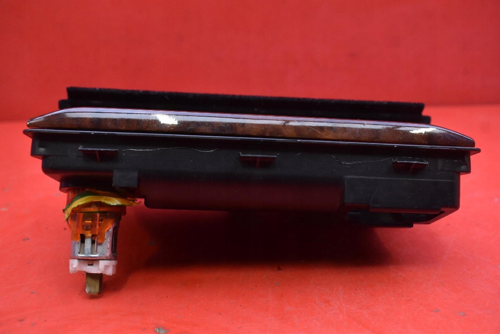 passenger compartment central 4D0857951 AUDI A8 D2 94-99