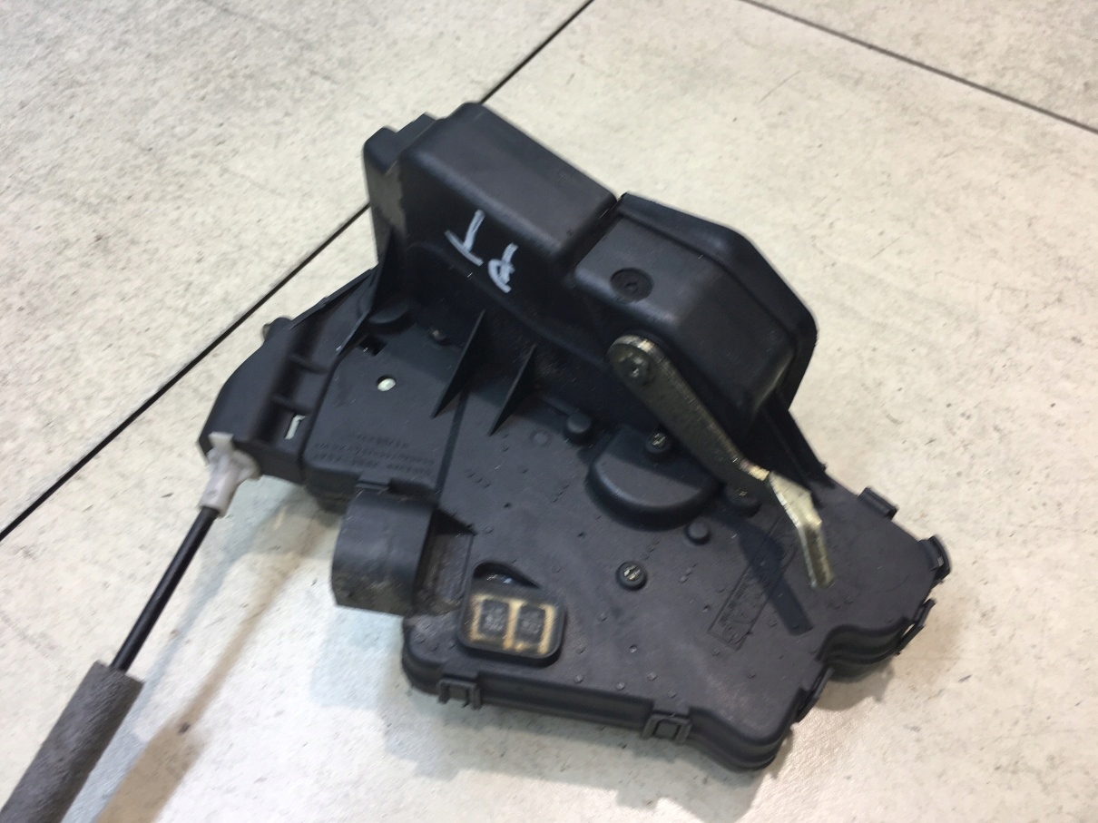 lock door right rear part BMW E46 1.8 7 PIN