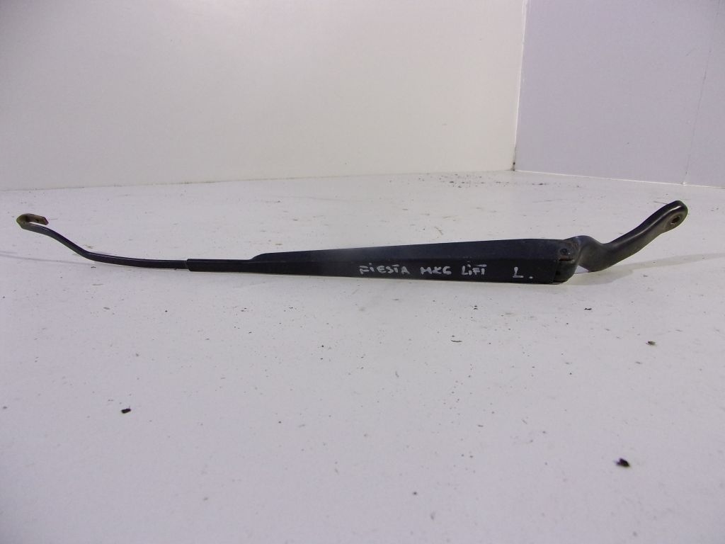 Ford Fiesta MK6 lift wiper arm