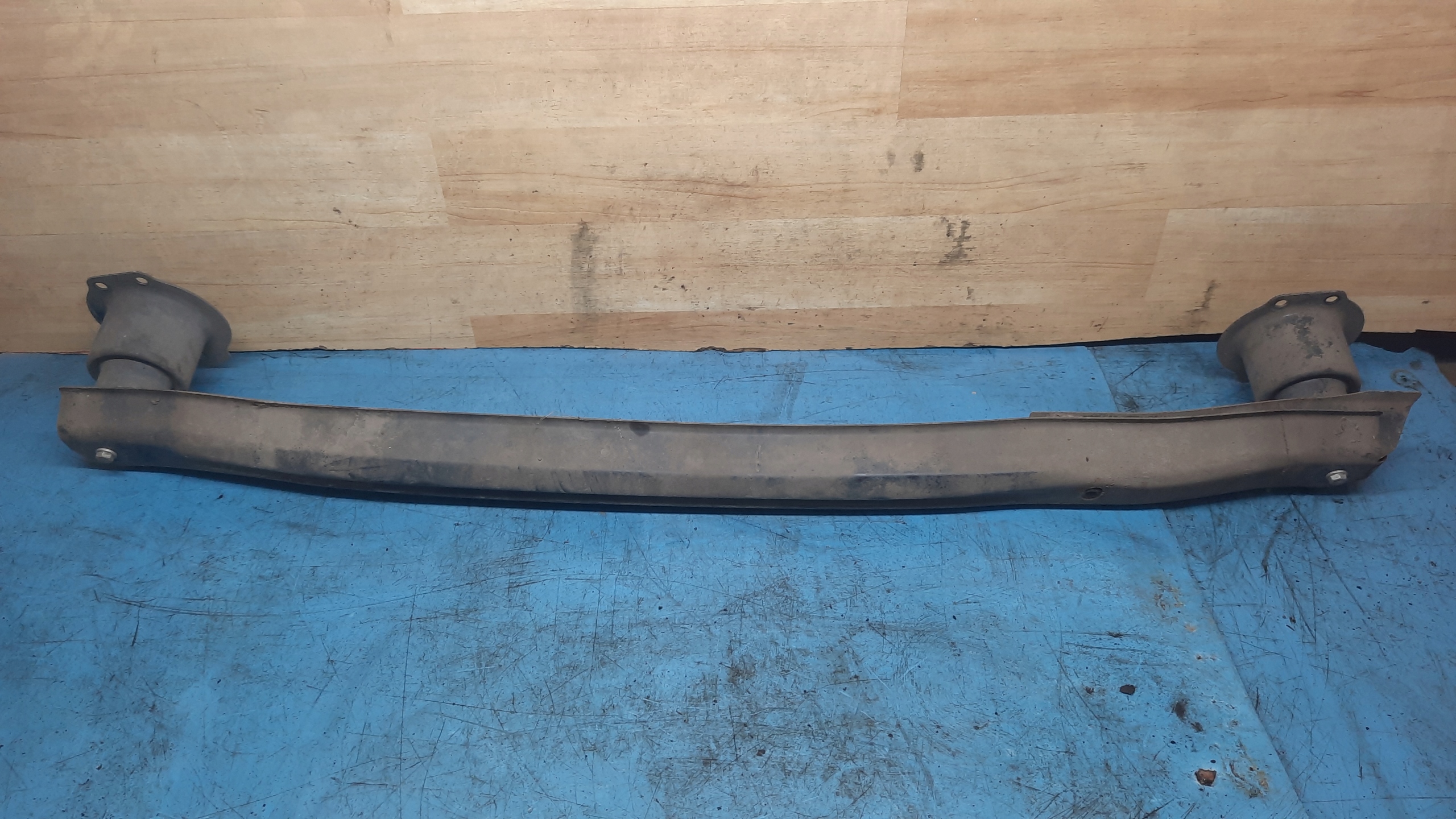 Балка бампера зад CITROEN C5 00-04R HB