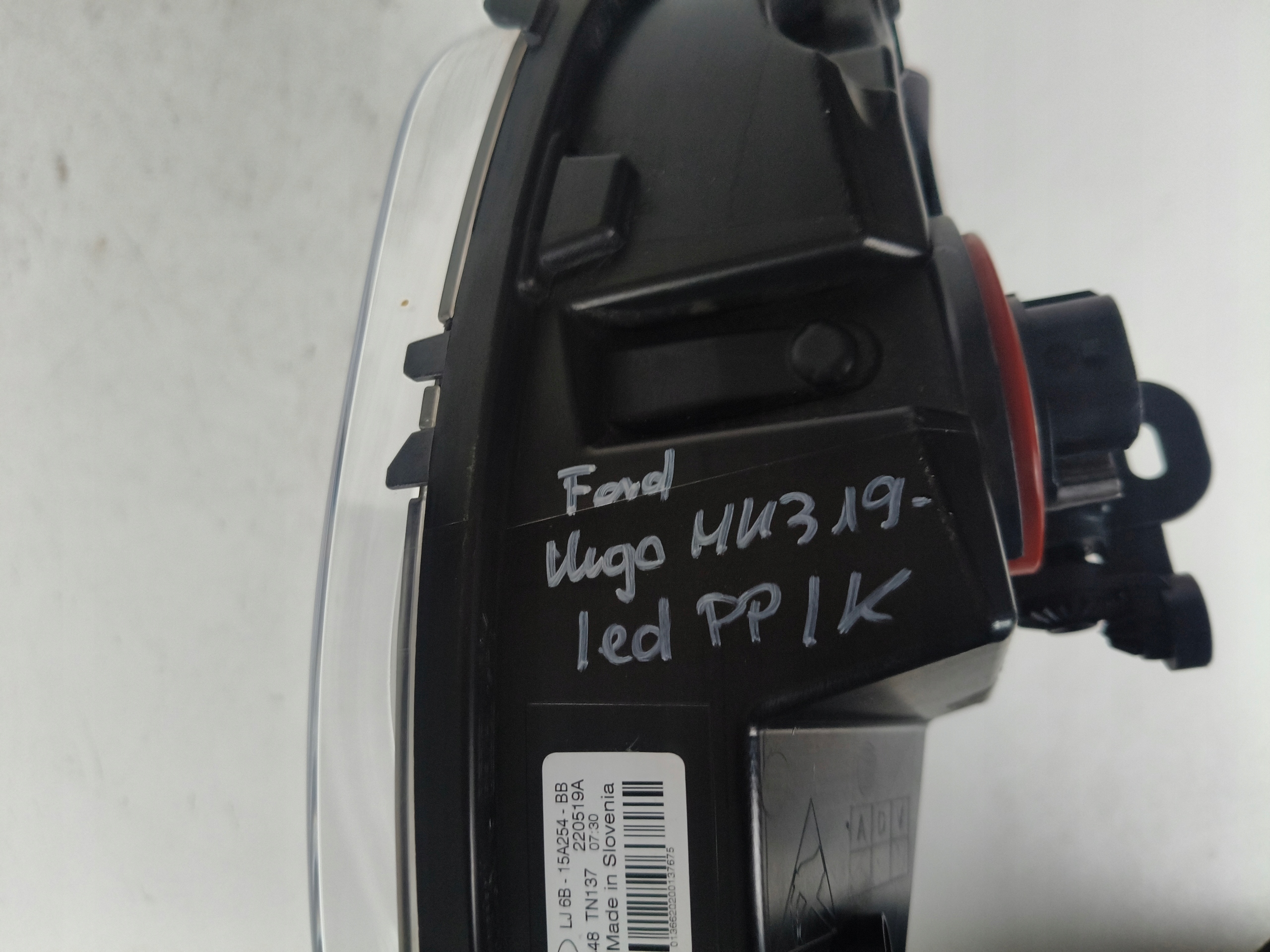 Nebelscheinwerfer rechts FORD KUGA MK3 19- LED