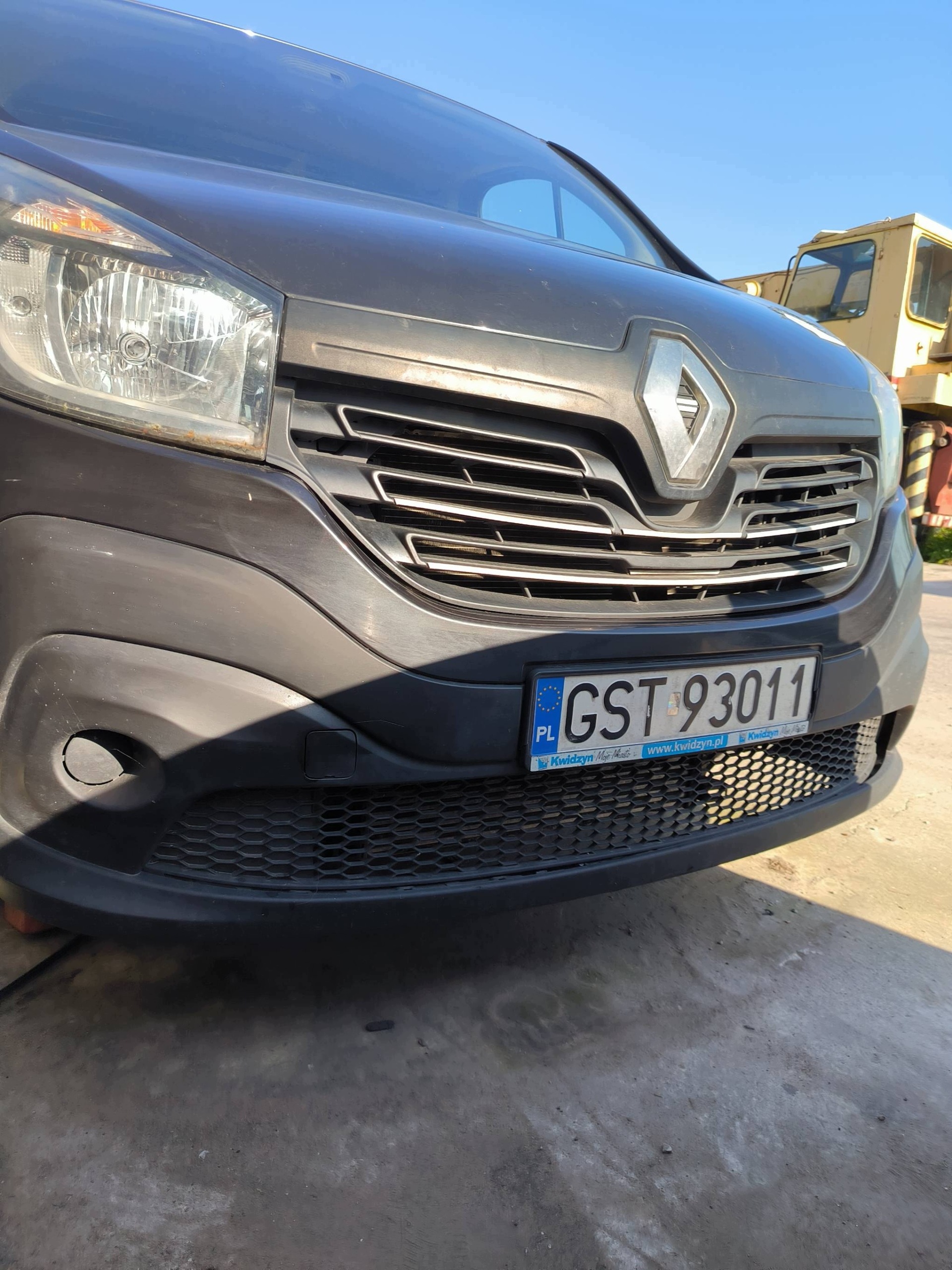bumper front TED68 RENAULT TRAFIC III