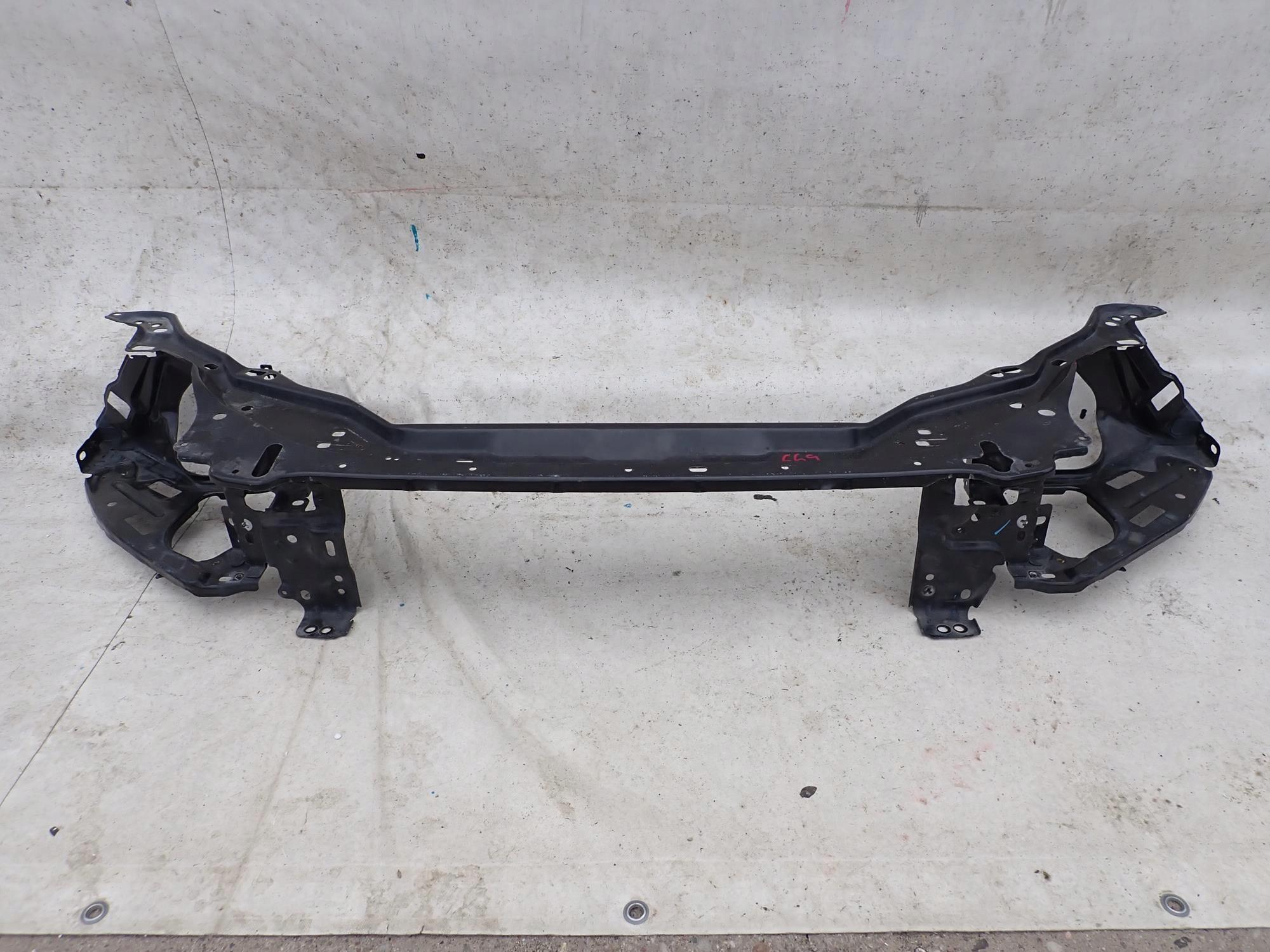 VOLVO XC60 and 1 LIFT 13-17 support panel for radiators pillar