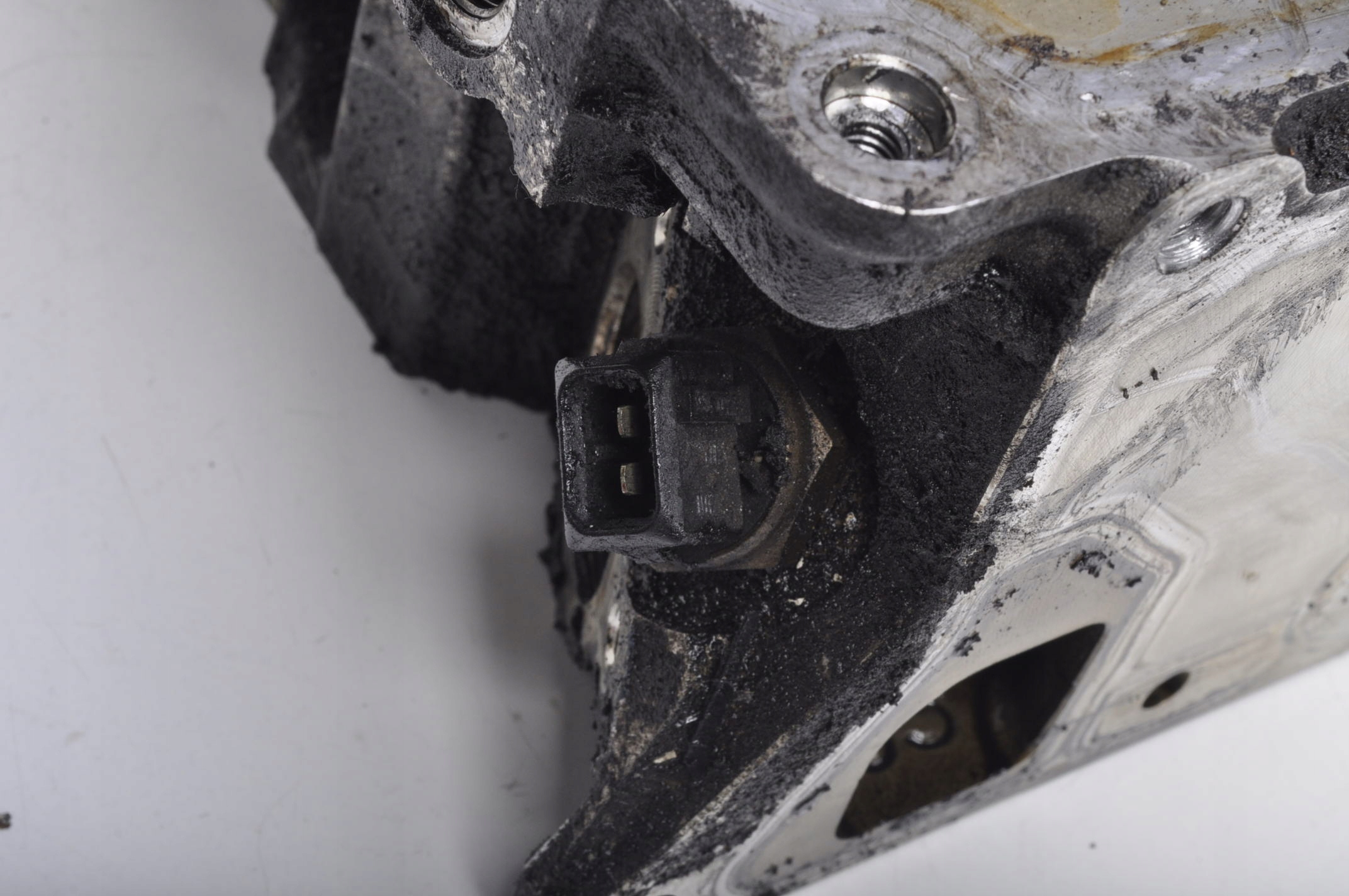 E88 E90 E92 3.0i GŁOWICA 7588247 7560180 N54B30A Numer katalogowy części 7588247  7560180 N54B30A