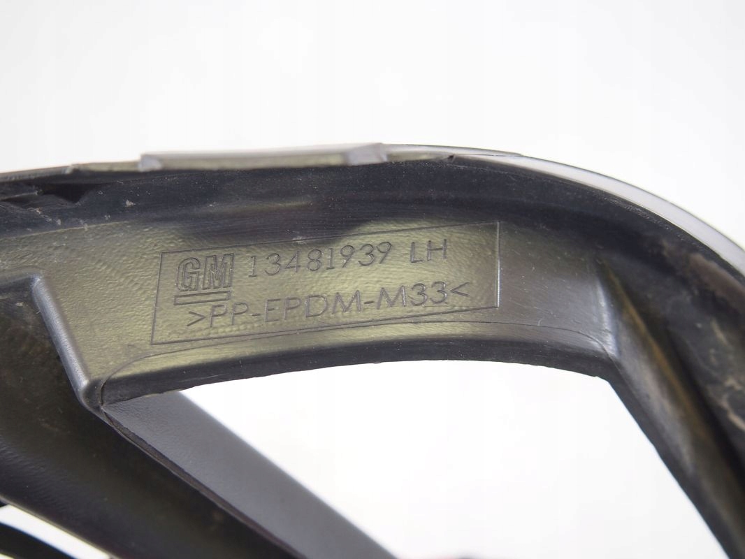 Opel Astra 5 V K grille left 15-19r