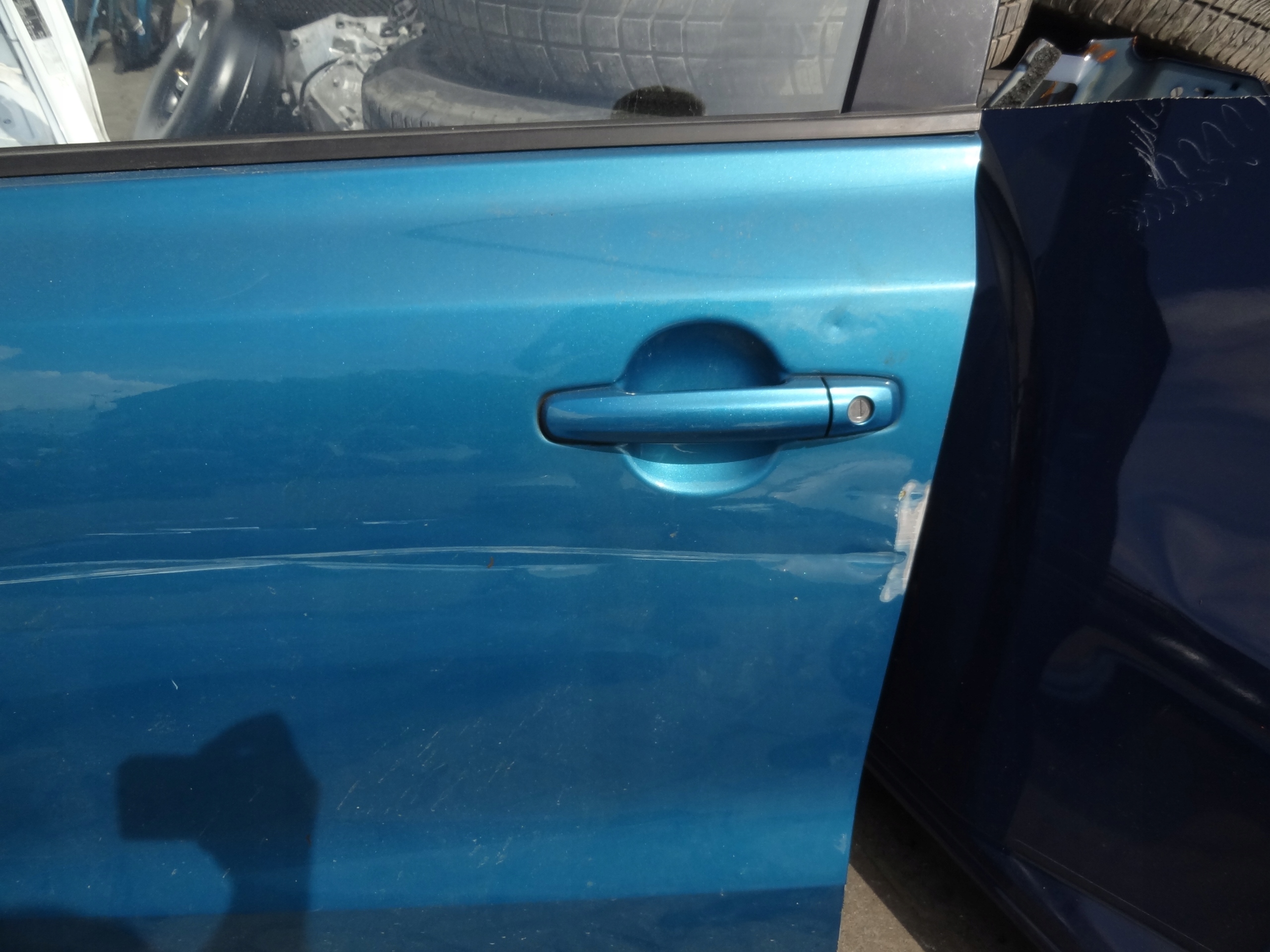 SUZUKI VITARA III 2015 DRZWI PRZEDNIE LEWE KOMPLETNE ORYGINAL Producent części Suzuki OE