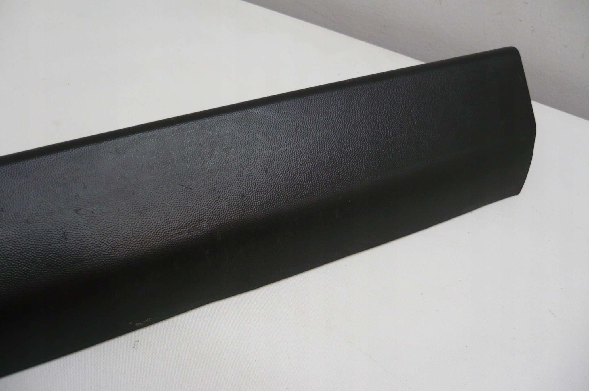 VW PASSAT B5 97- moulding door right front + rear part 2 szt. lower