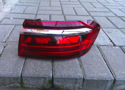 AUDI A8 S8 D5 LIFT 21- PRAWA TYLNA LAMPA ORYGINAŁ 4N0945208M