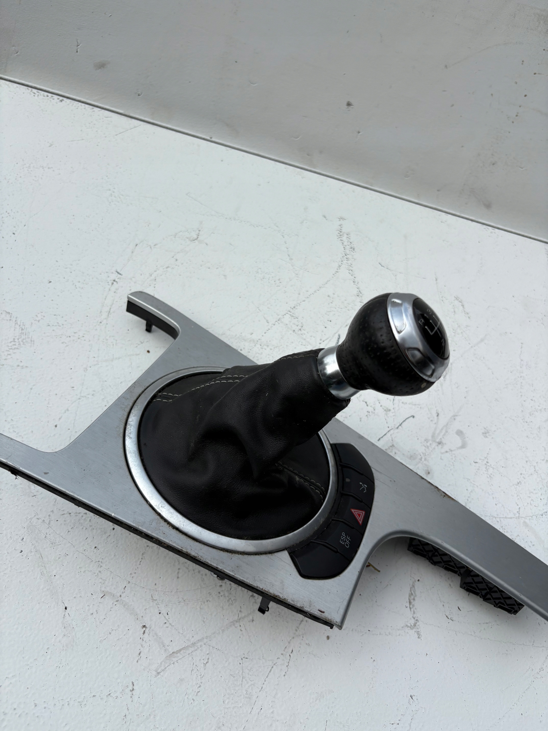 AUDI TT TT2 8J knob sleeve frame PANEL cover
