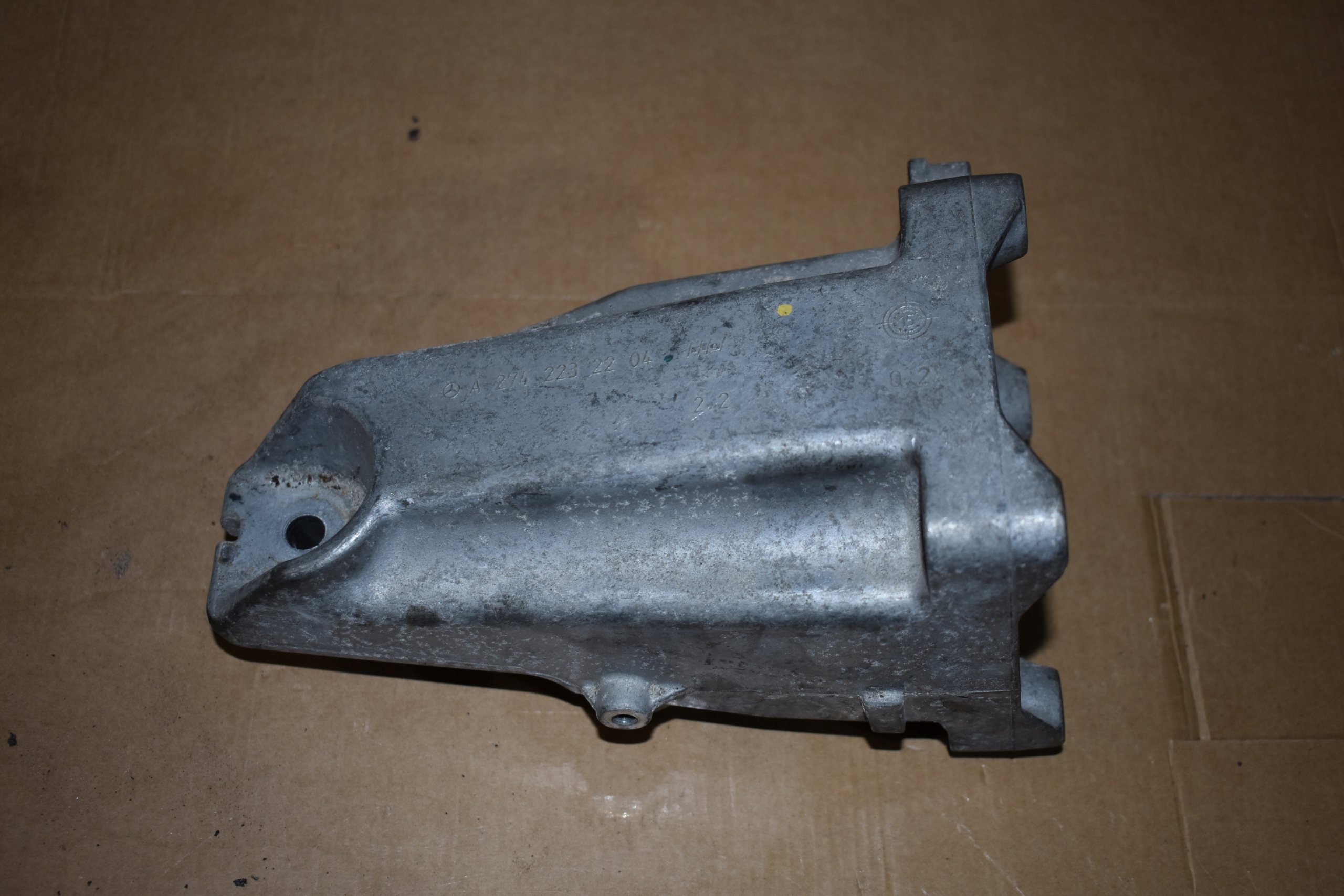 IDEALNA engine mount right MERCEDES W205 W213 W253 1