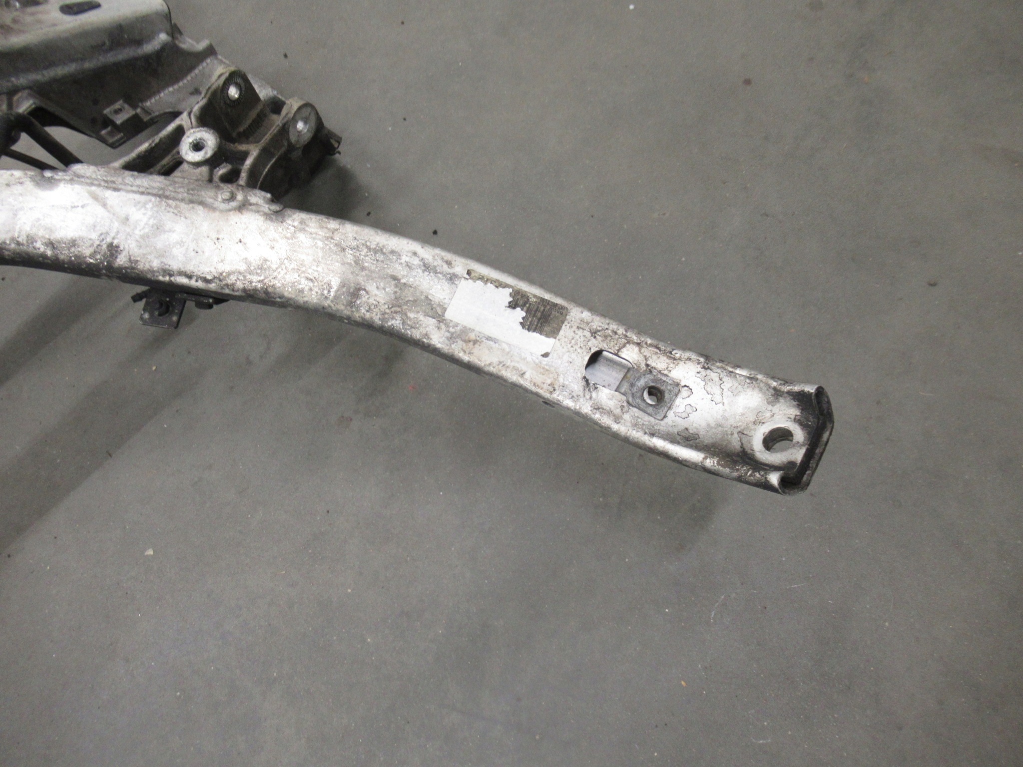 Lawa front axle beam below engine suspension beam BMW E60 E61 E63 E64