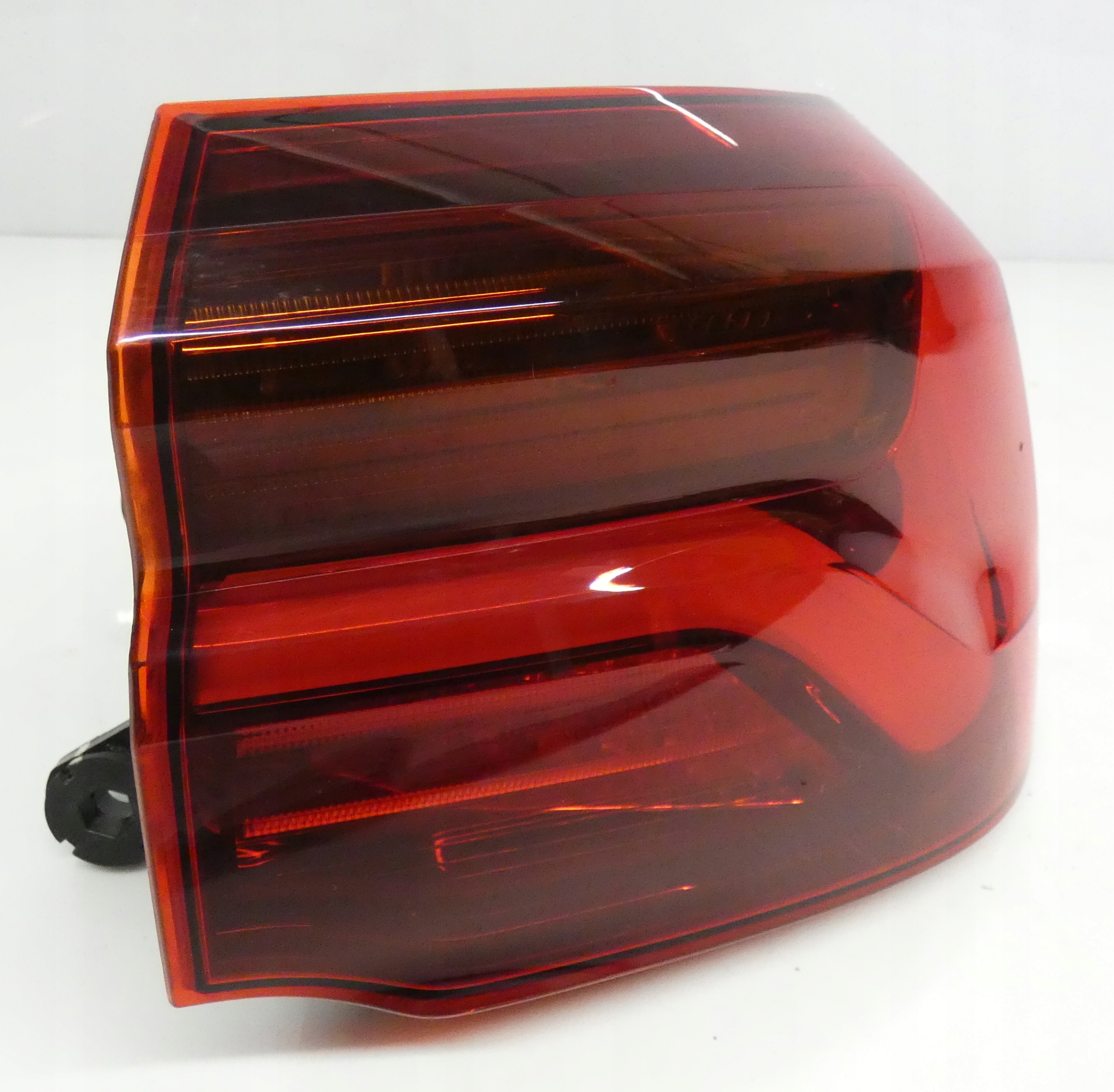 BMW X2 F39 9881162 LAMPA PRAWA TYŁ TYLNA LED Producent części BMW