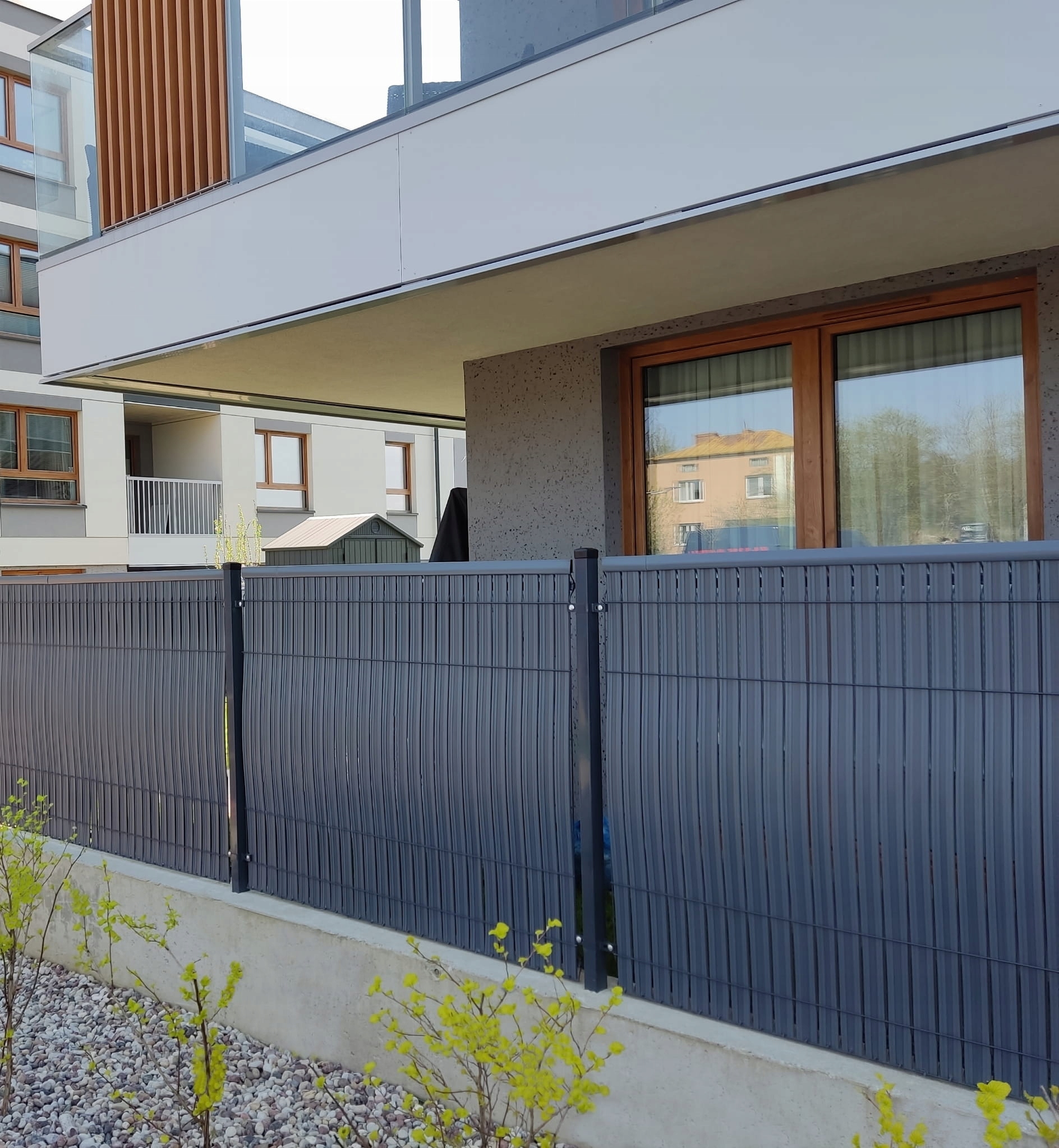 ZIELONA OSŁONA NA PŁOT LISTWY NA OGRODZENIE PANELE LAMELE 122X250CM Długość 250 m