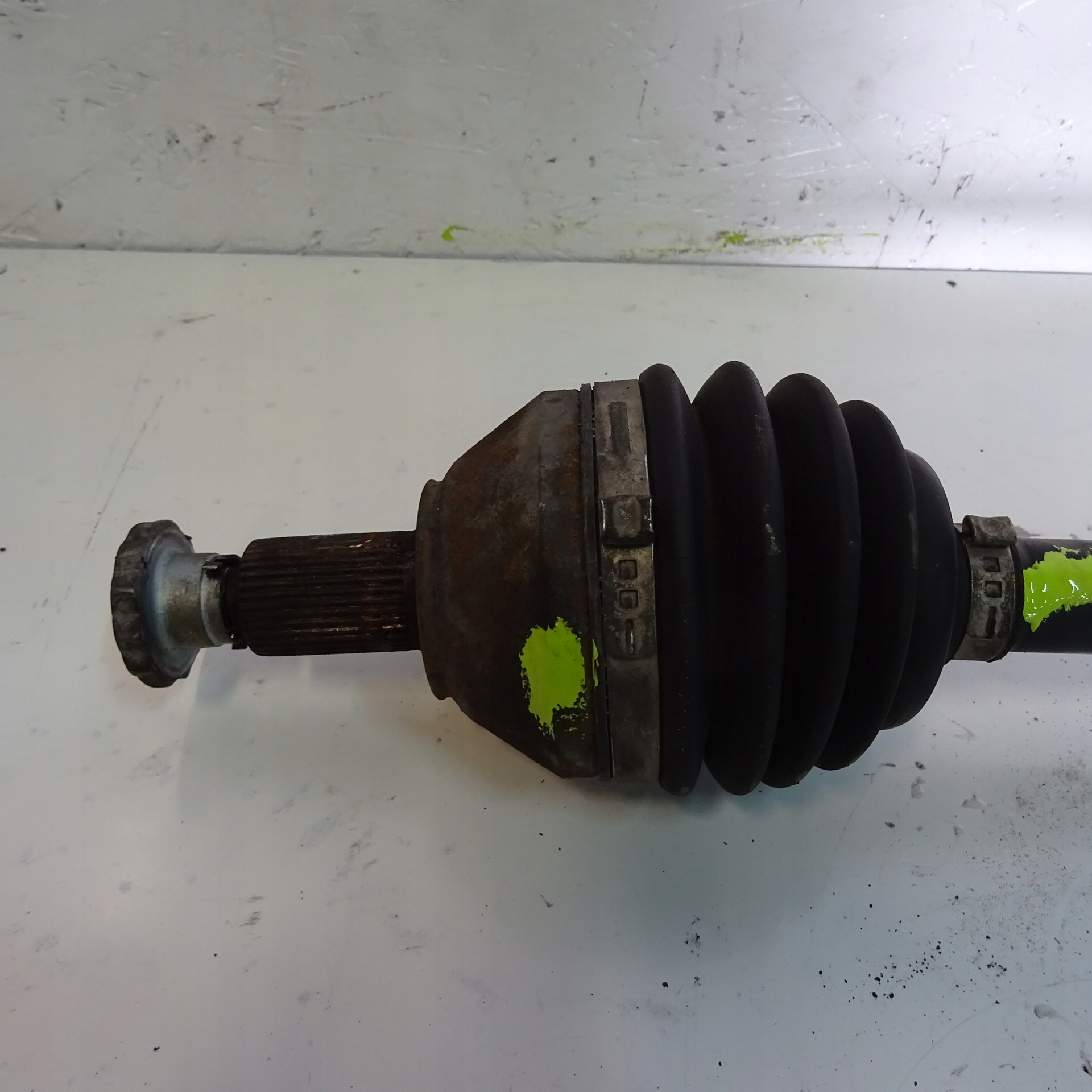 SKODA FABIA 3 1.4TDI semi-axis left 6C0407271E