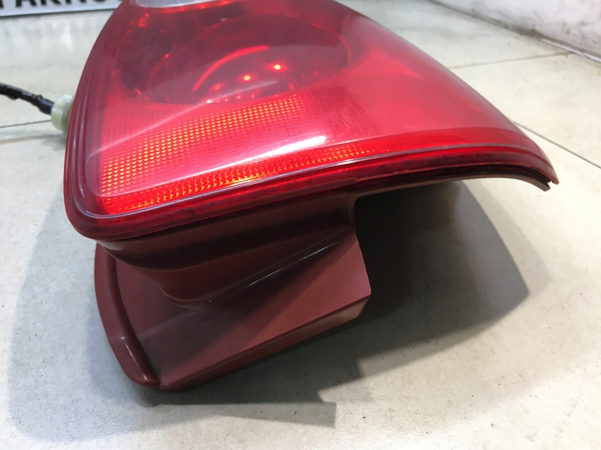 light right rear part MAZDA 5 and C23551150