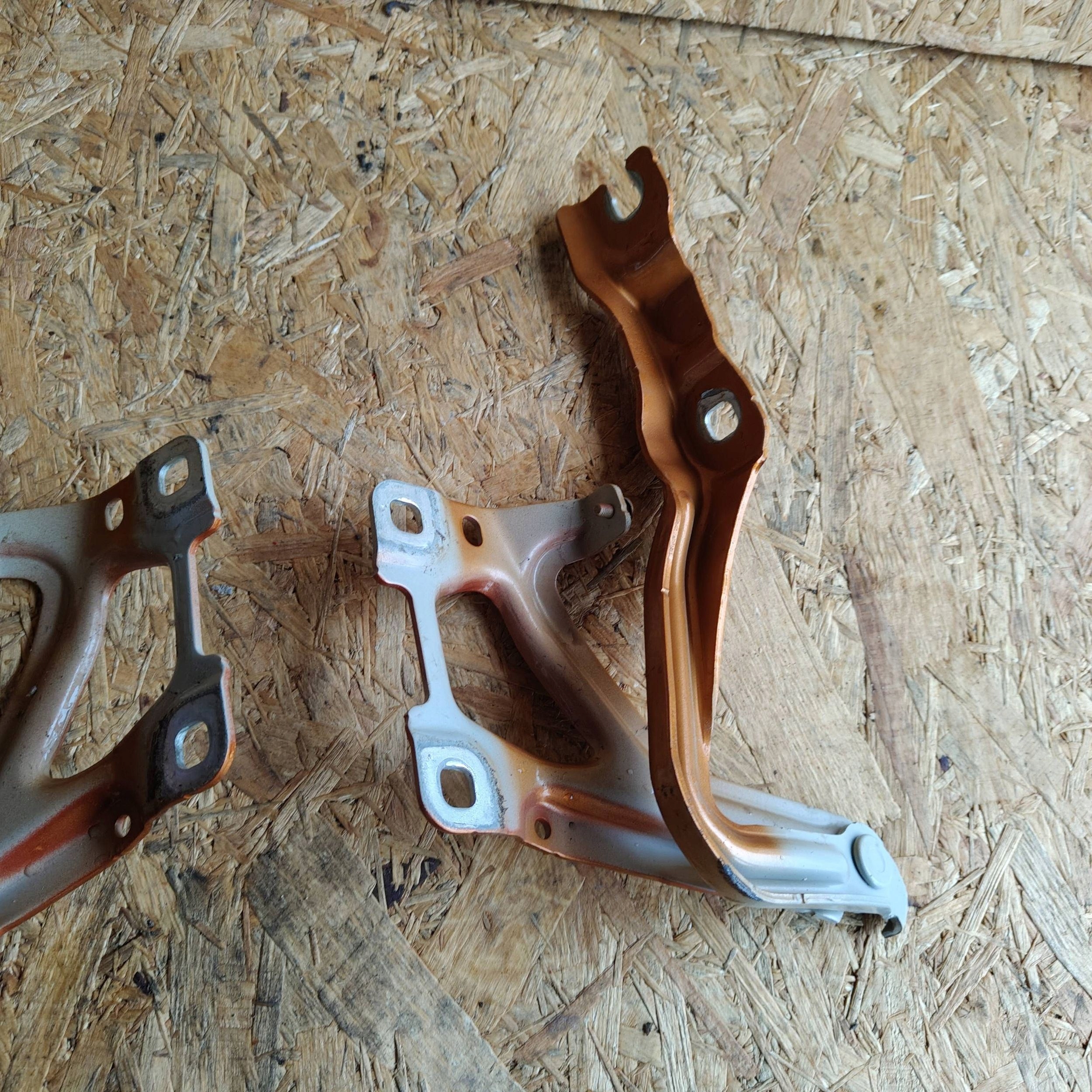 Cerniere cofano Komplet Skoda Fabia Mk4 (6VA) 6VA823301A