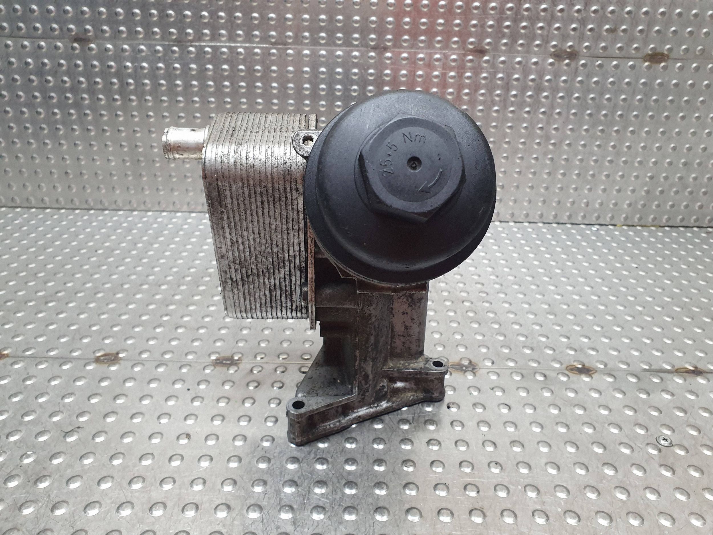 oil filter holder radiator 7787072 BMW E46 E87 E90 E60 X3 E83 2.0D M47